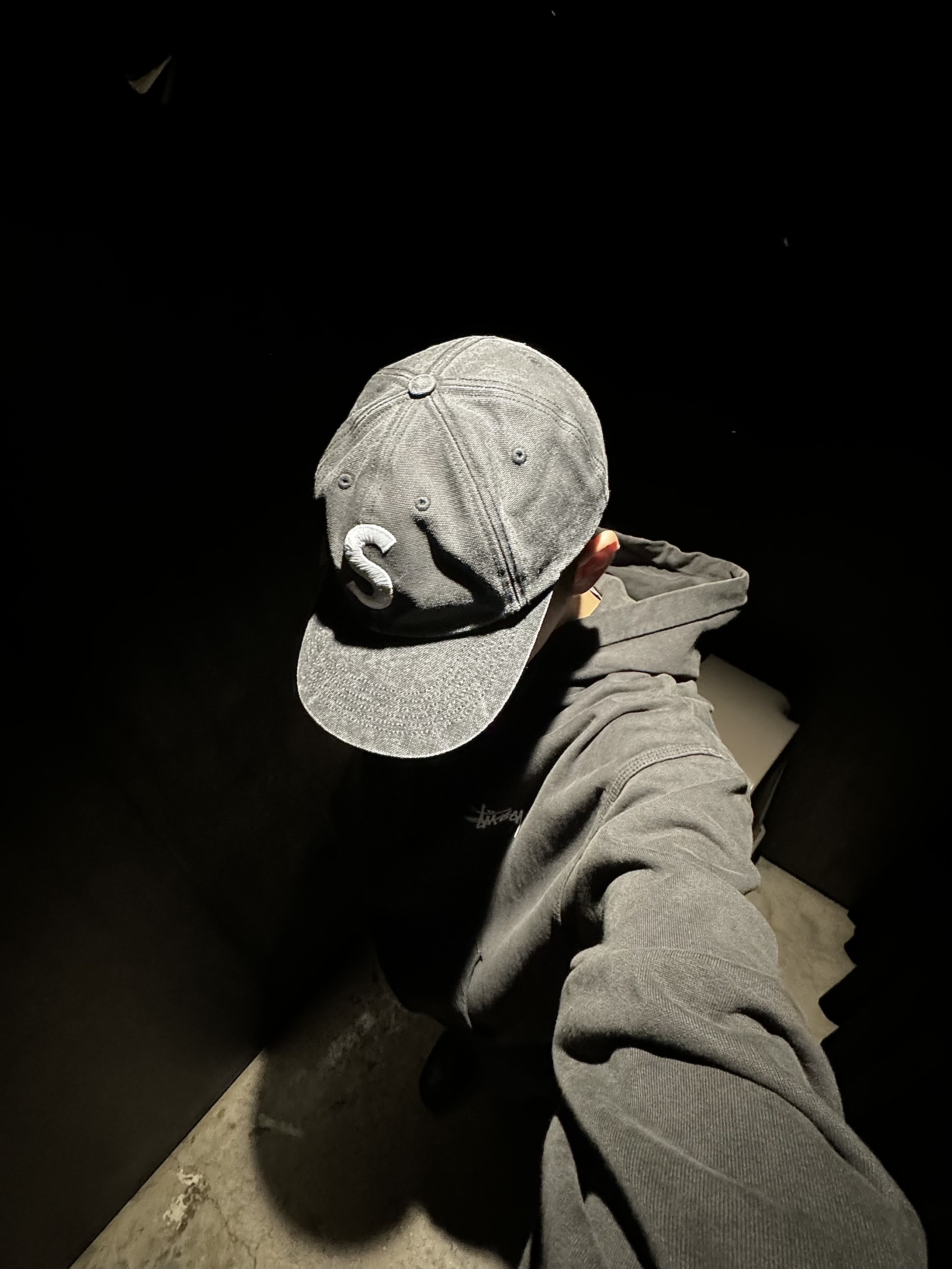 Supreme Pigment Canvas S Logo 6-Panel Black - 23SS, Stussy Basic Stussy Hoodie Black 2023 착용 스타일