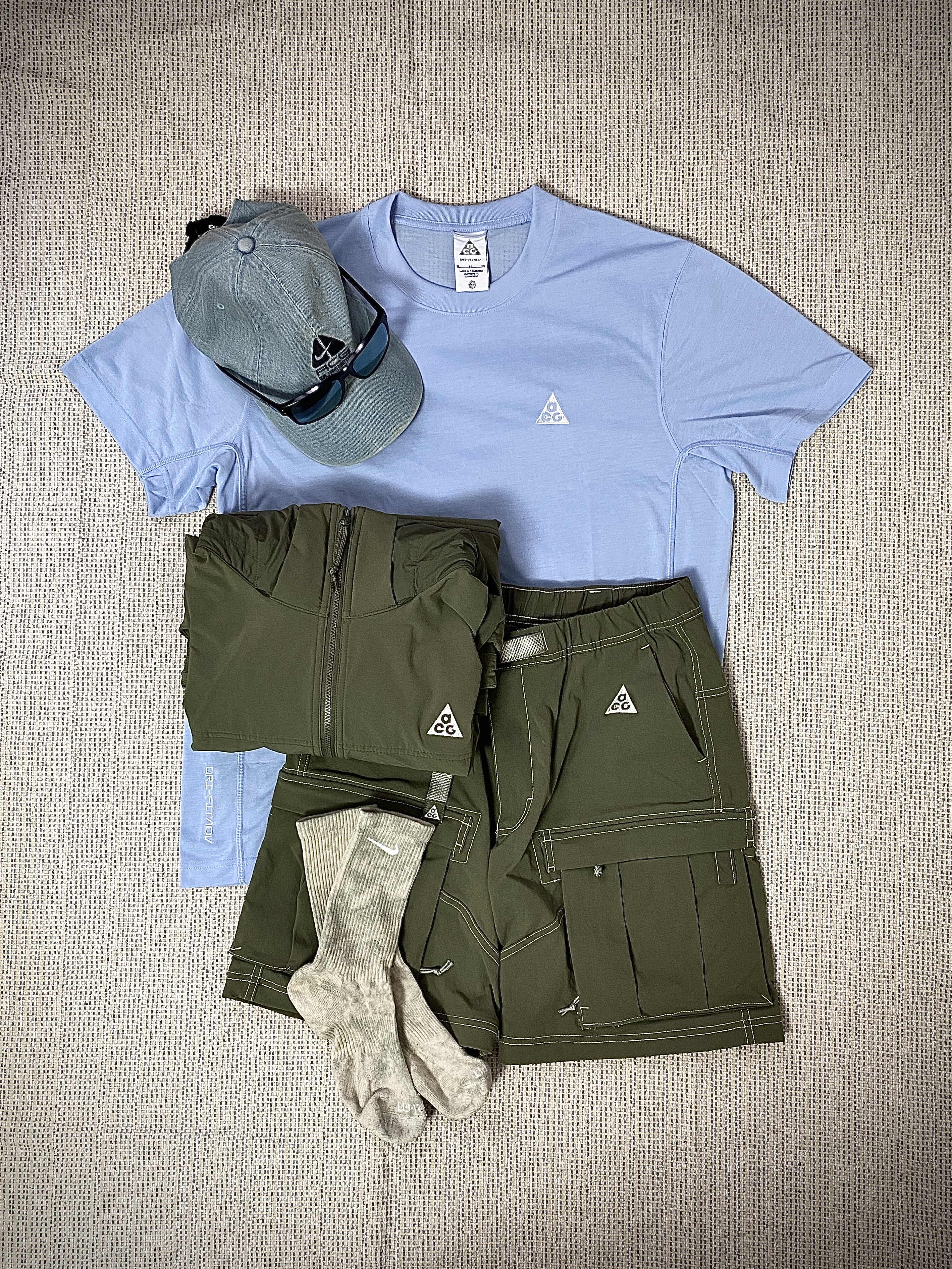 Supreme x Nike ACG Denim 6-Panel Washed Blue - 22FW, Nike ACG Dri-Fit ADV Goat Rocks T-Shirt Cobalt Bliss - Asia 착용 스타일 - 4