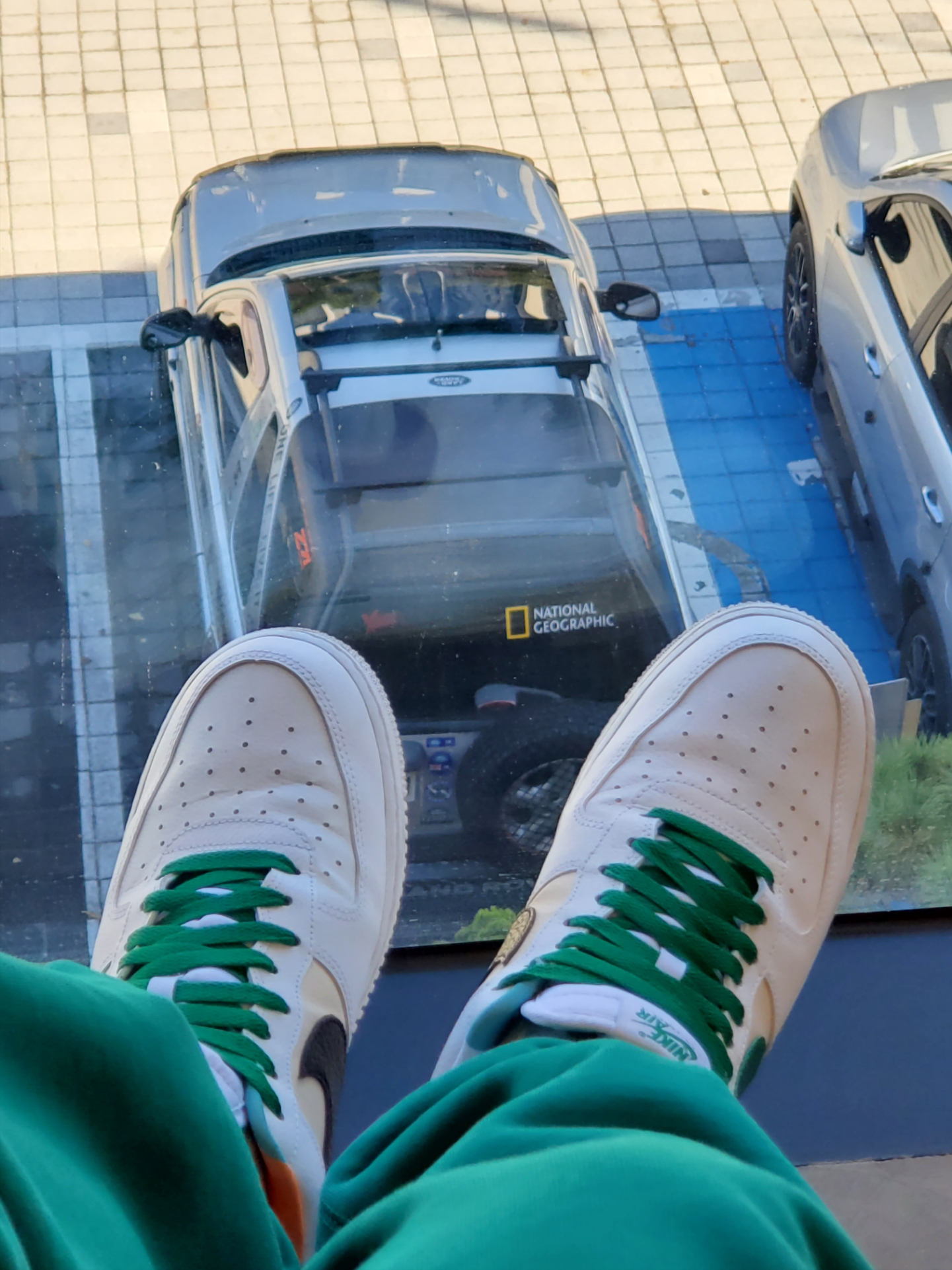 Nike NRG Solo Swoosh Fleece Pants Mystic Green - US/EU, Nike Air Force 1 '07 LV8 EMB White Malachite 착용 스타일 - 2