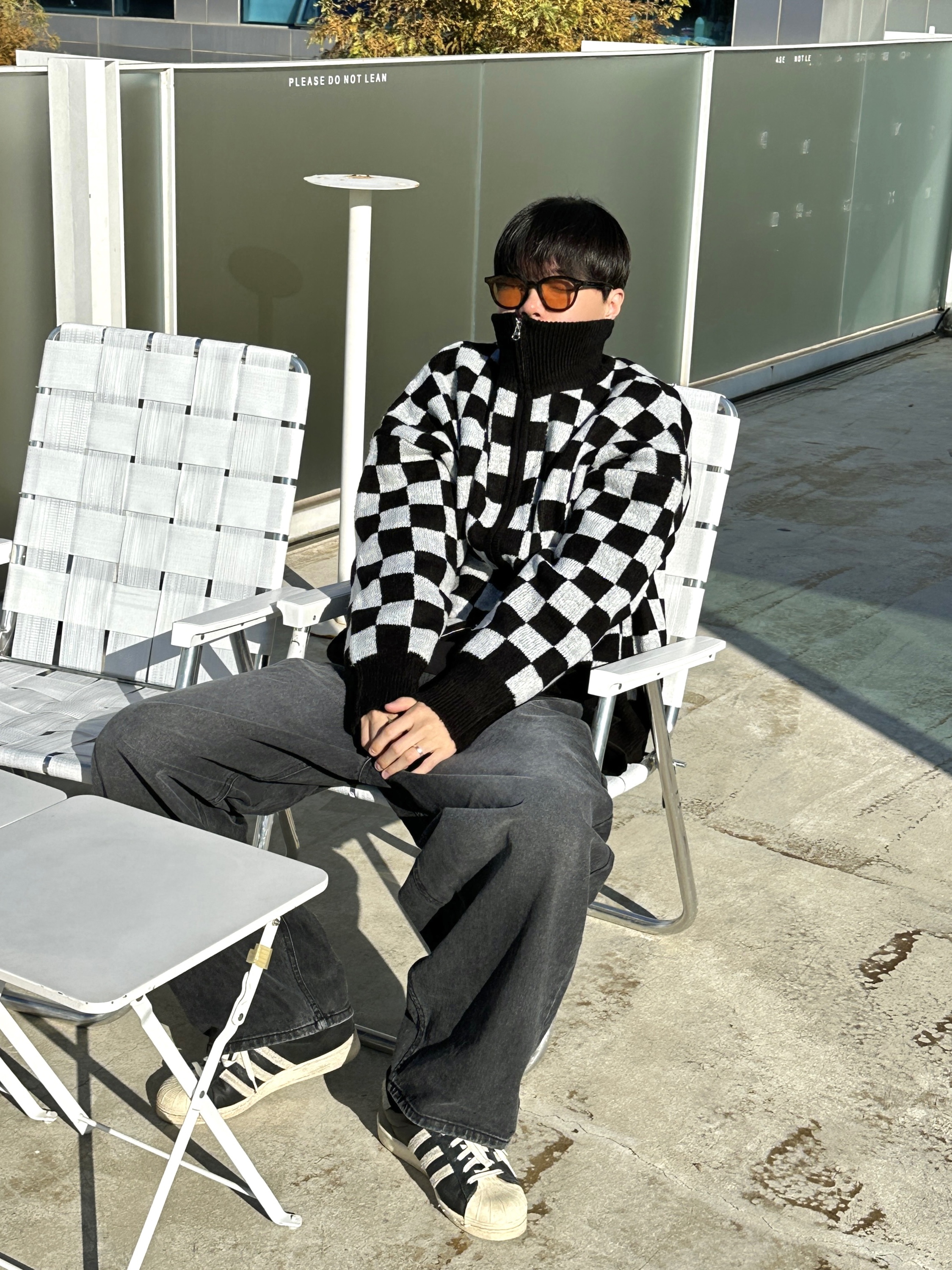 Adidas Superstar 82 Black White 착용 스타일 - 5
