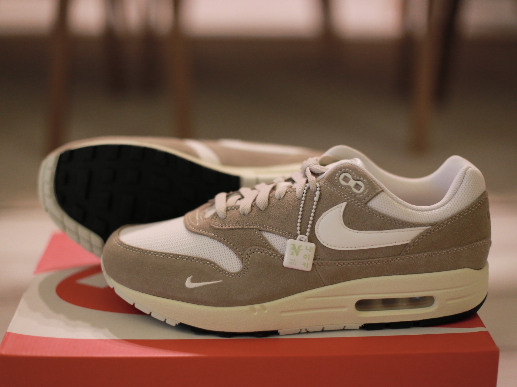 (W) Nike Air Max 1 Hangul Day Sail 착용 스타일 - 4