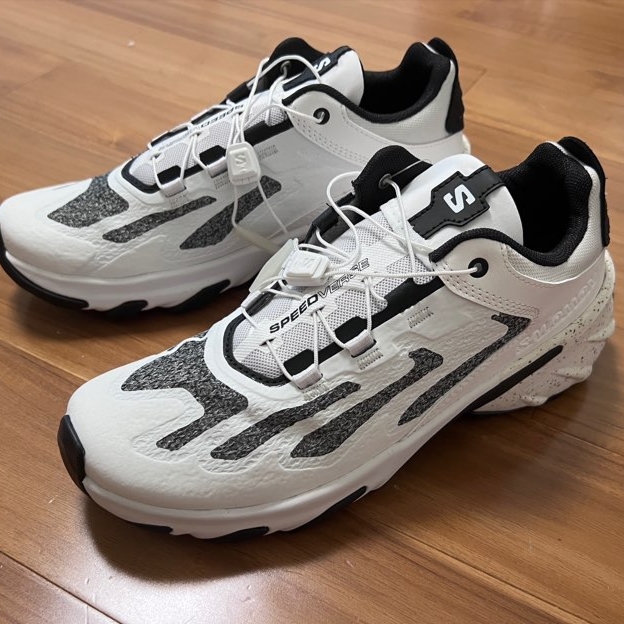 Salomon Speedverse PRG White Vanilla Ice 착용 스타일