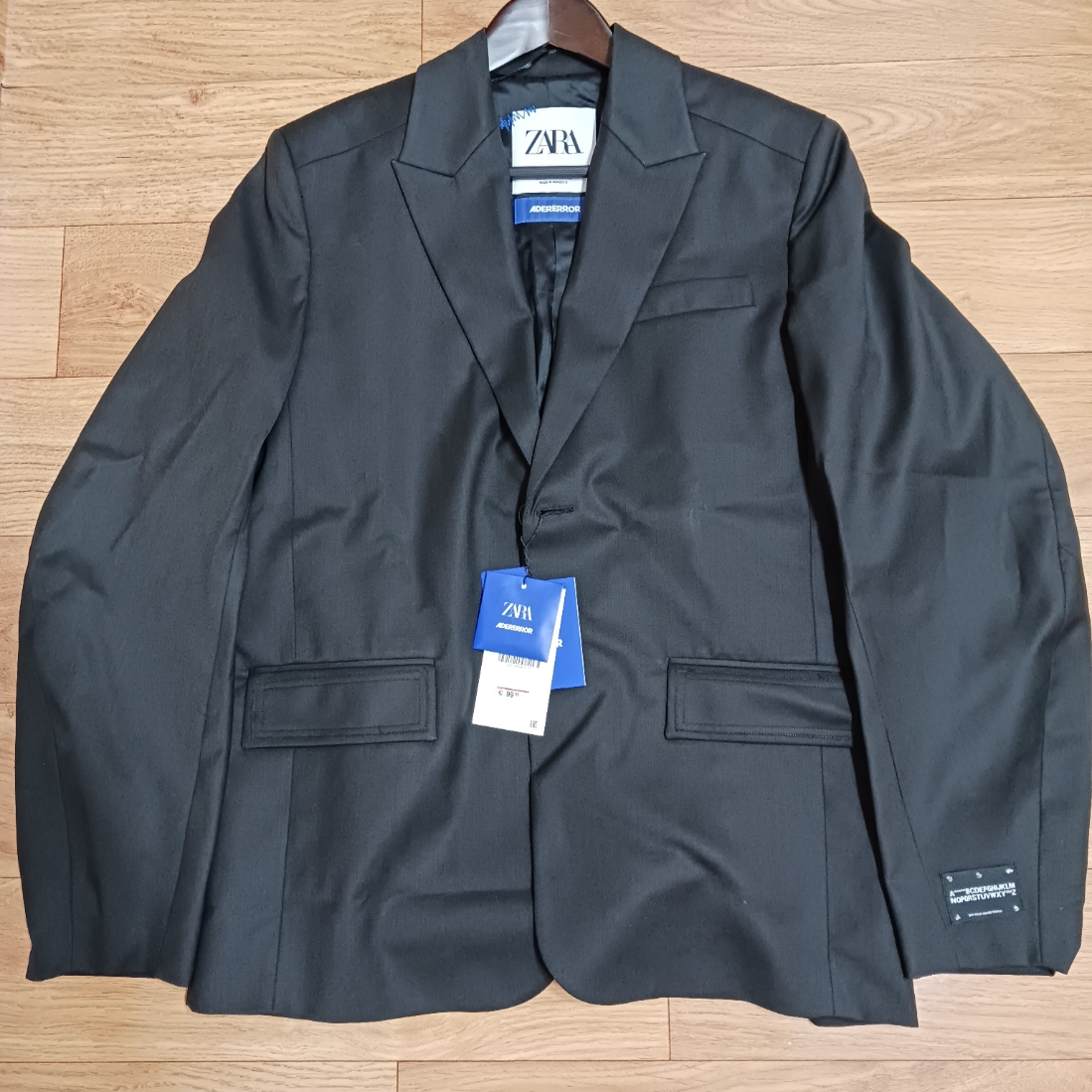 Zara x Ader Error Oversize Blazer Black 착용 스타일 - 1