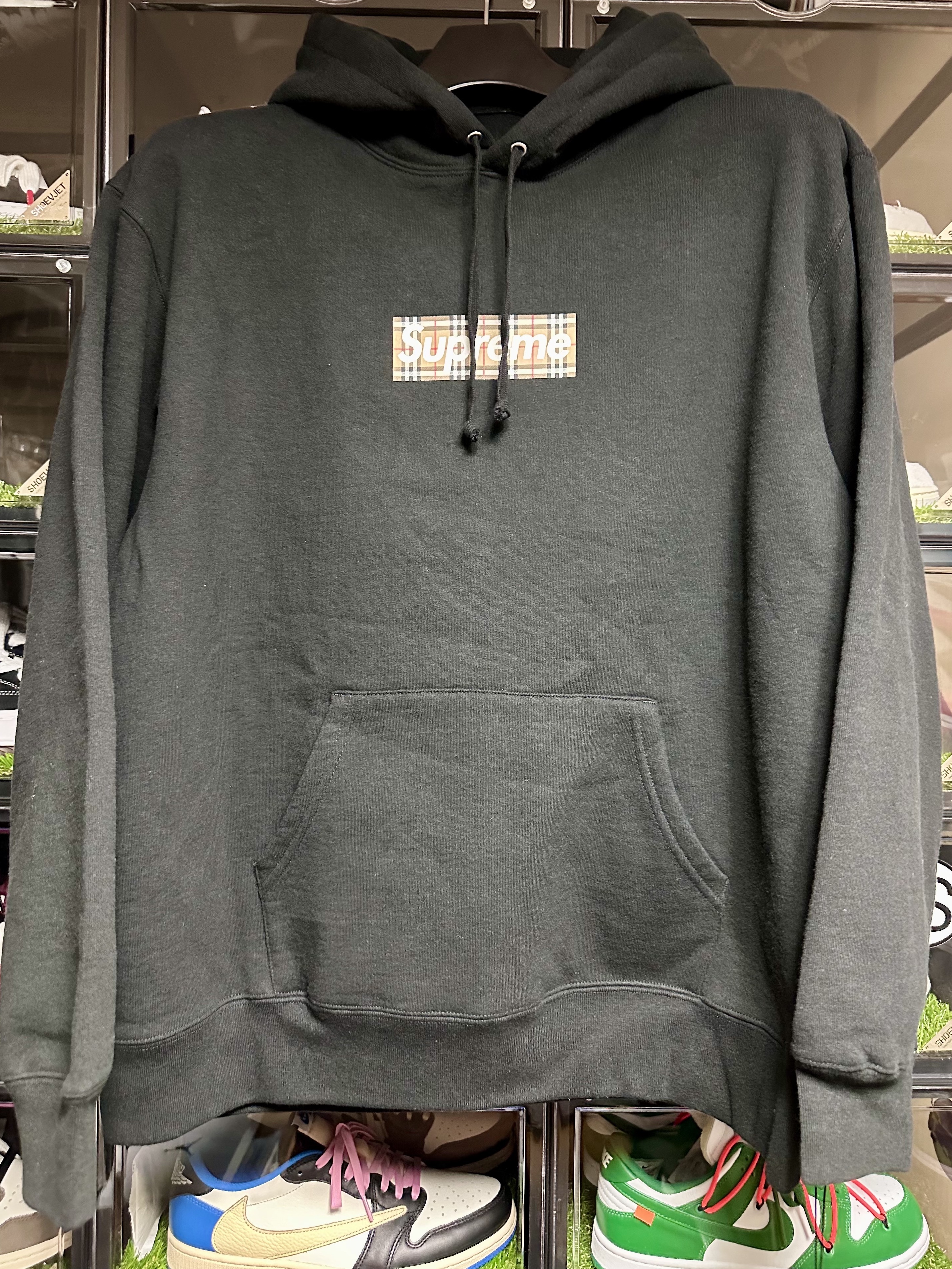 Supreme x Burberry Box Logo Hooded Sweatshirt Black - 22SS 착용 스타일 - 1