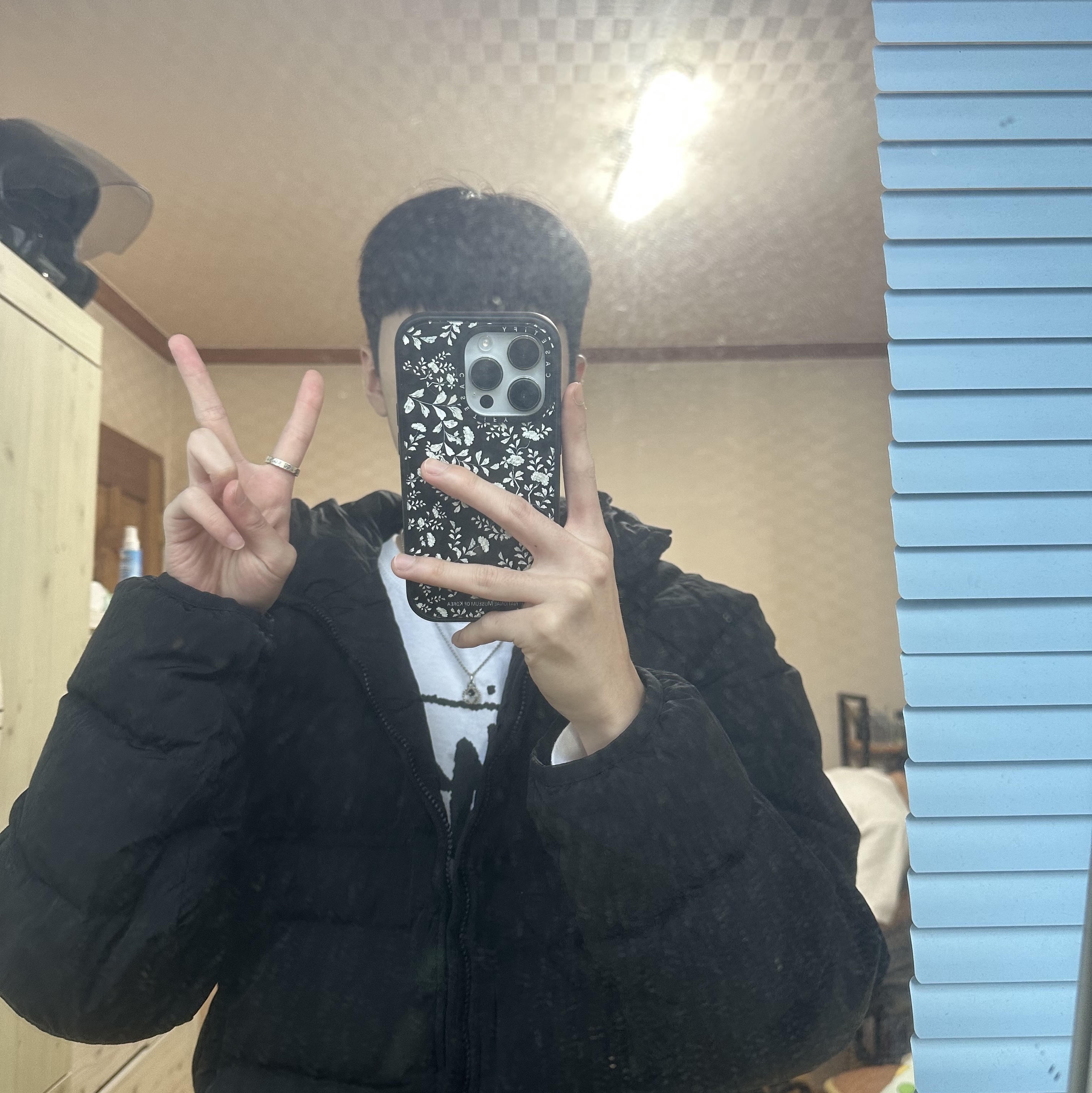 C.P. Company Eco-Chrome R Hooded Down Goggle Jacket Black - 23FW, Gucci Interlocking G Pendant Necklace Silver 착용 스타일 - 2