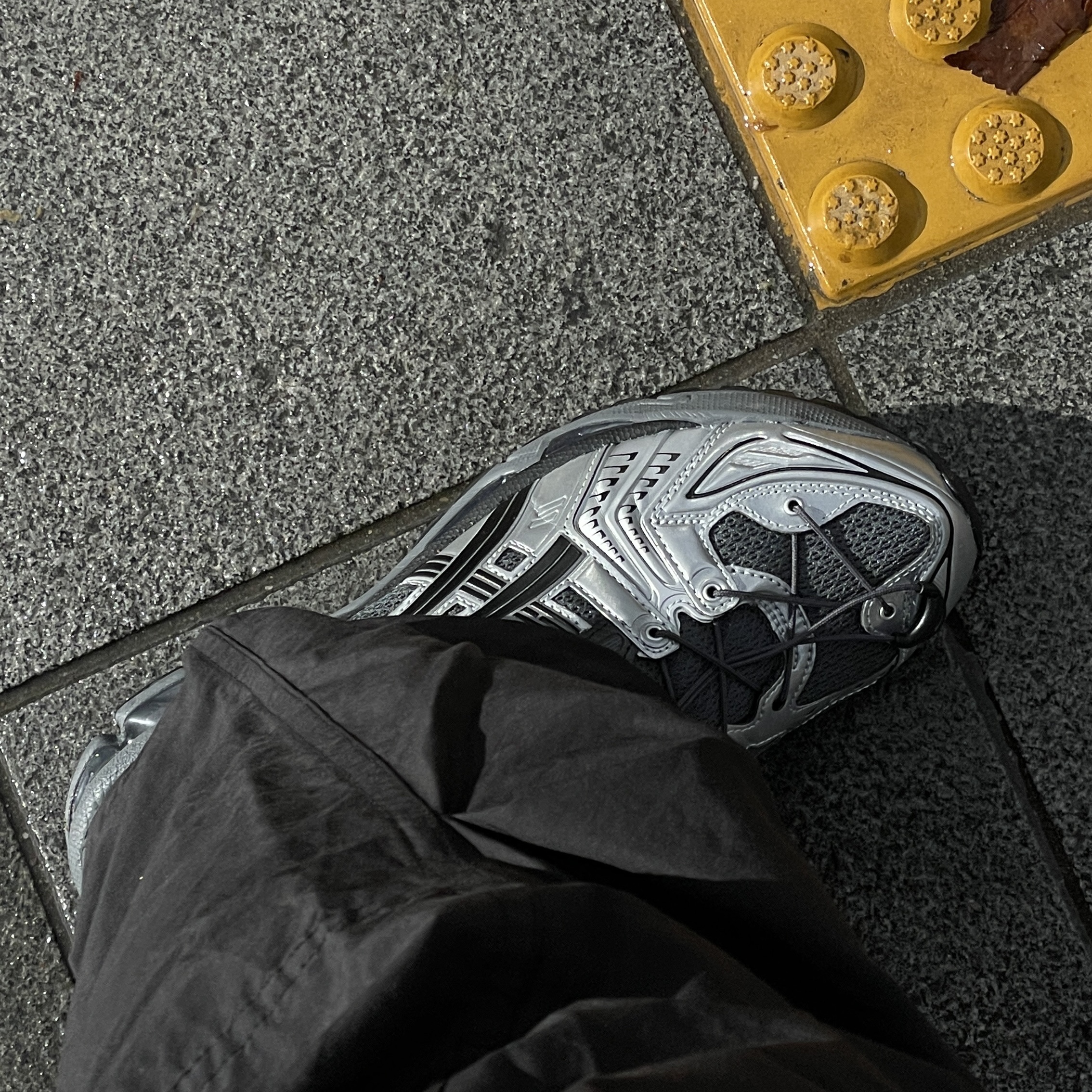 Asics x Unaffected Gel-Kayano 14 Silver Moon 착용 스타일
