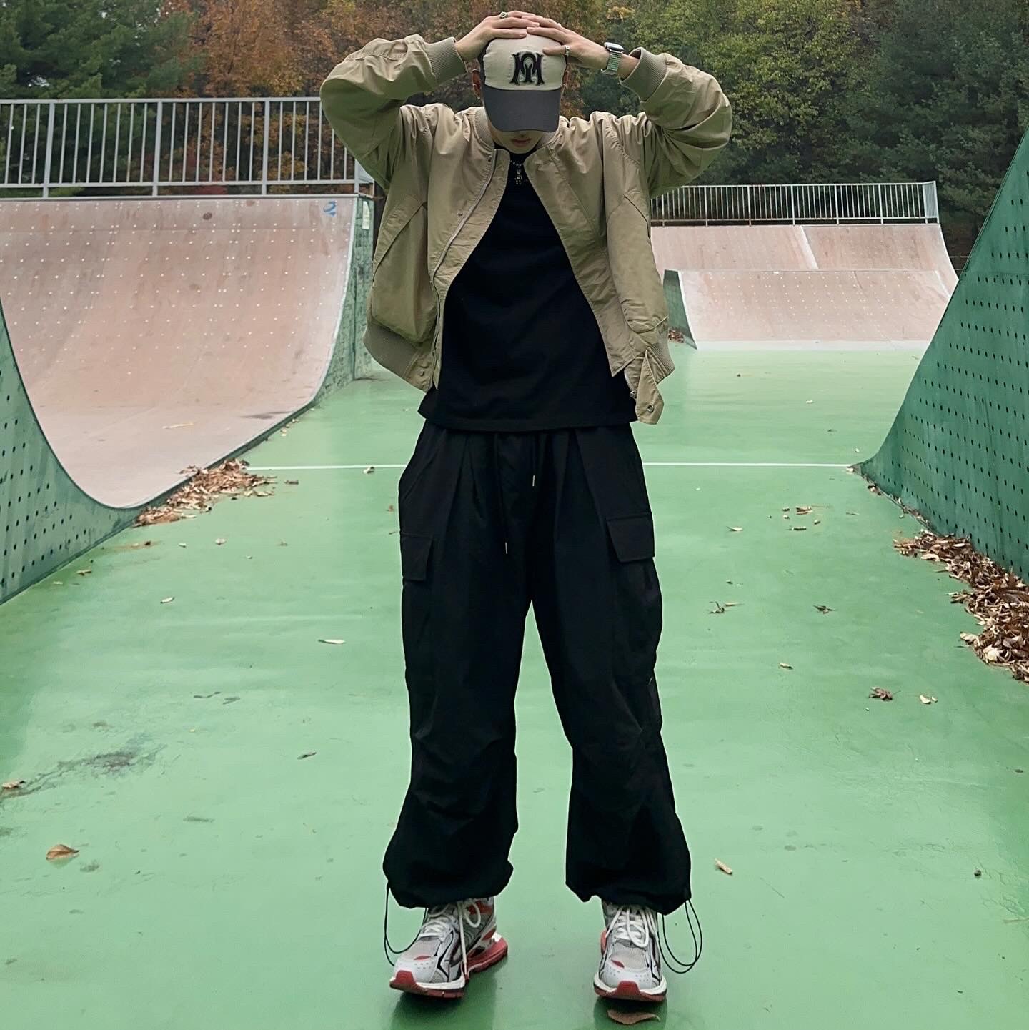 Balenciaga X-Pander Sneakers Red Silver 착용 스타일 - 1