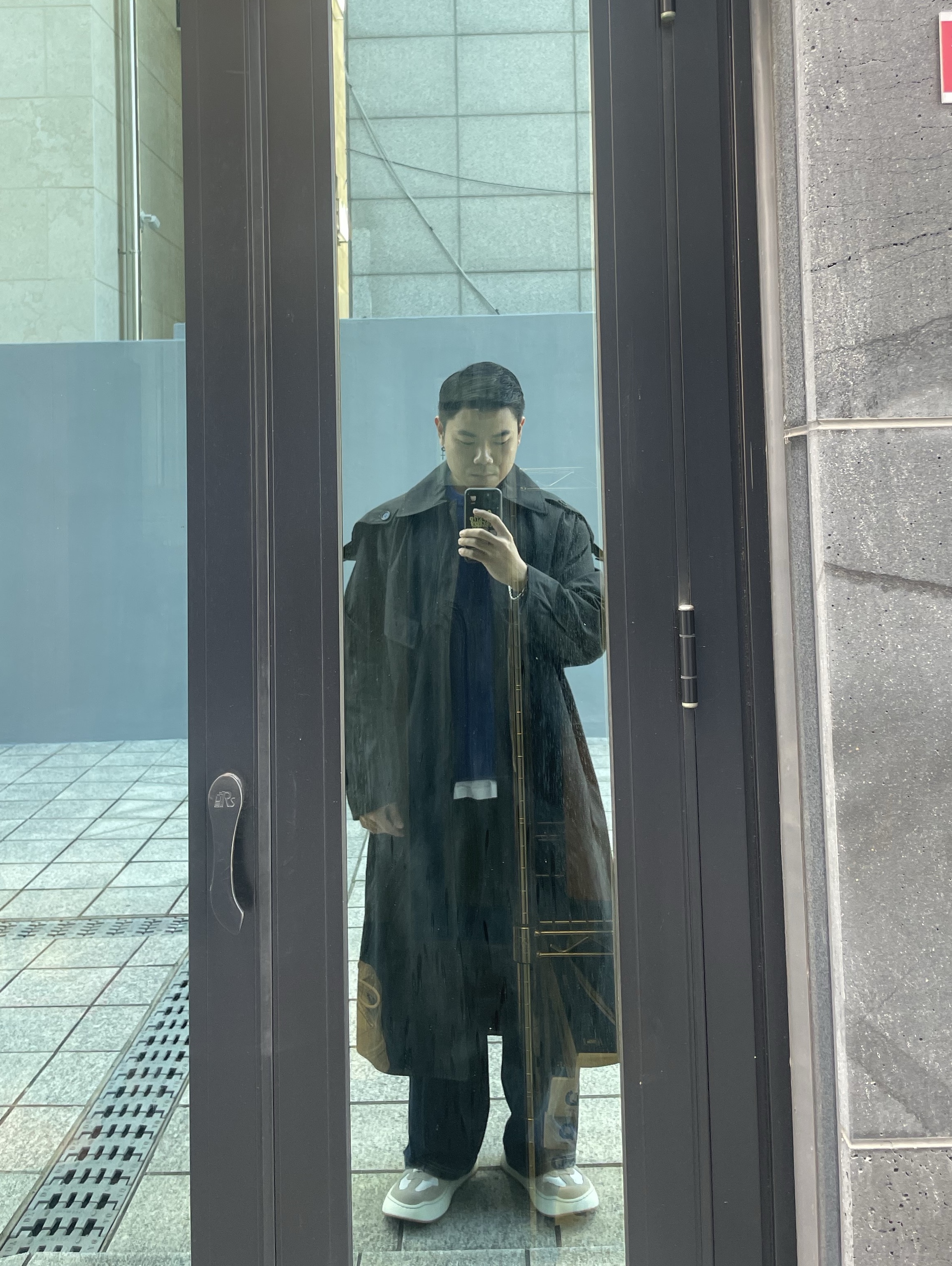 Ader Error Log; Baus Off White 착용 스타일