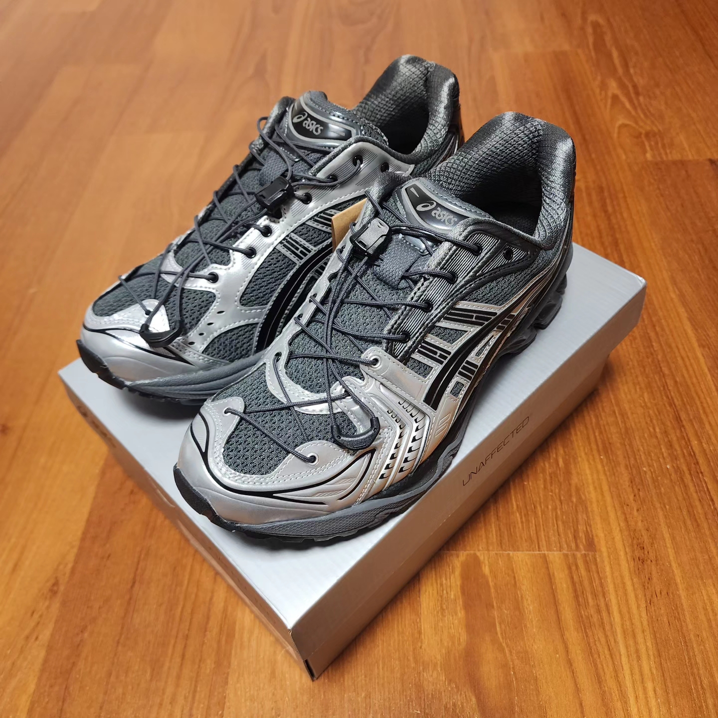 Asics x Unaffected Gel-Kayano 14 Silver Moon 착용 스타일 - 2