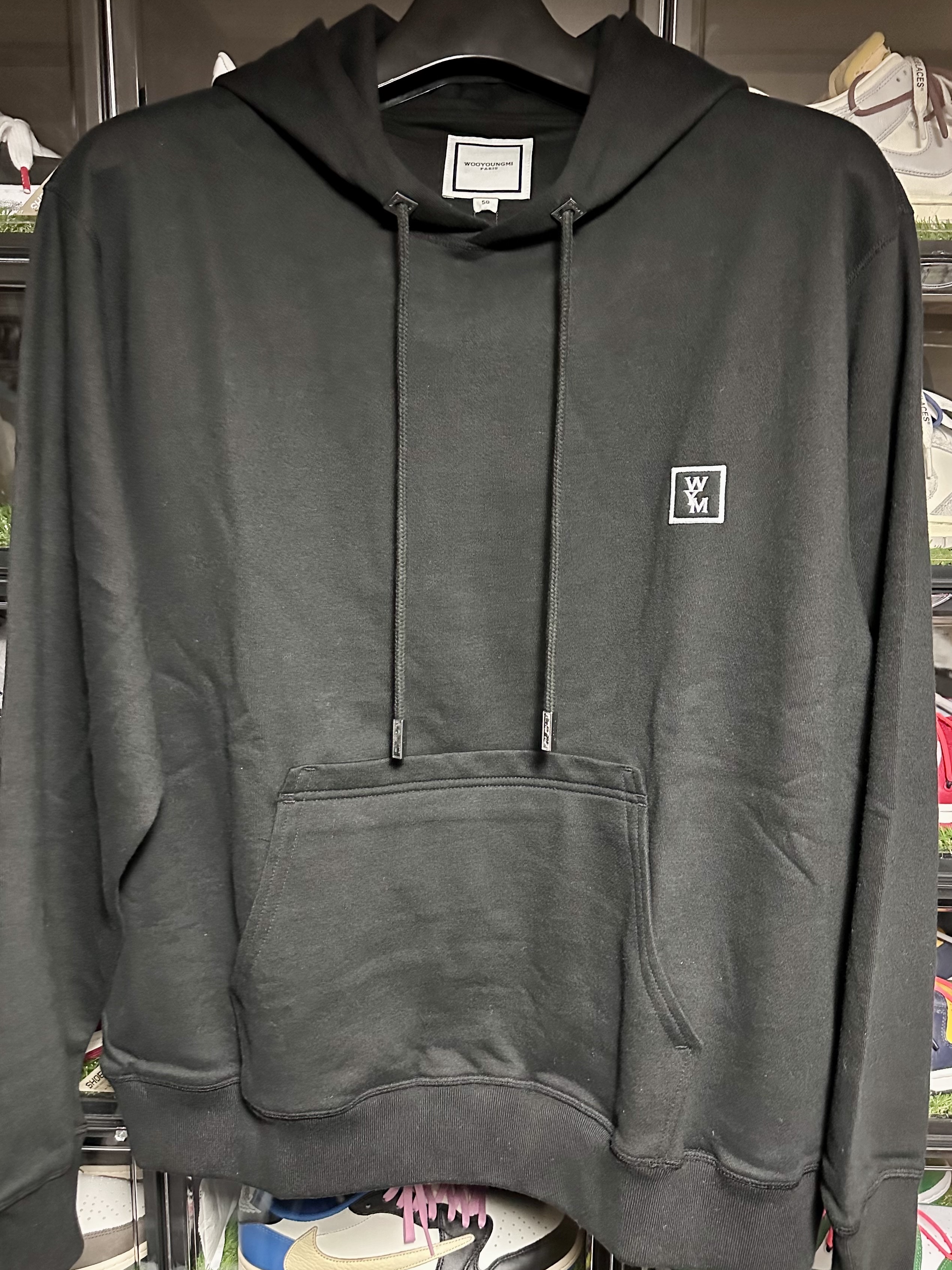 Wooyoungmi Back Logo Hoodie Black - 23FW 착용 스타일 - 1