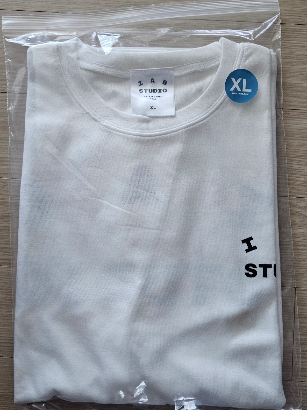 IAB Studio T-Shirt White - 23FW 착용 스타일