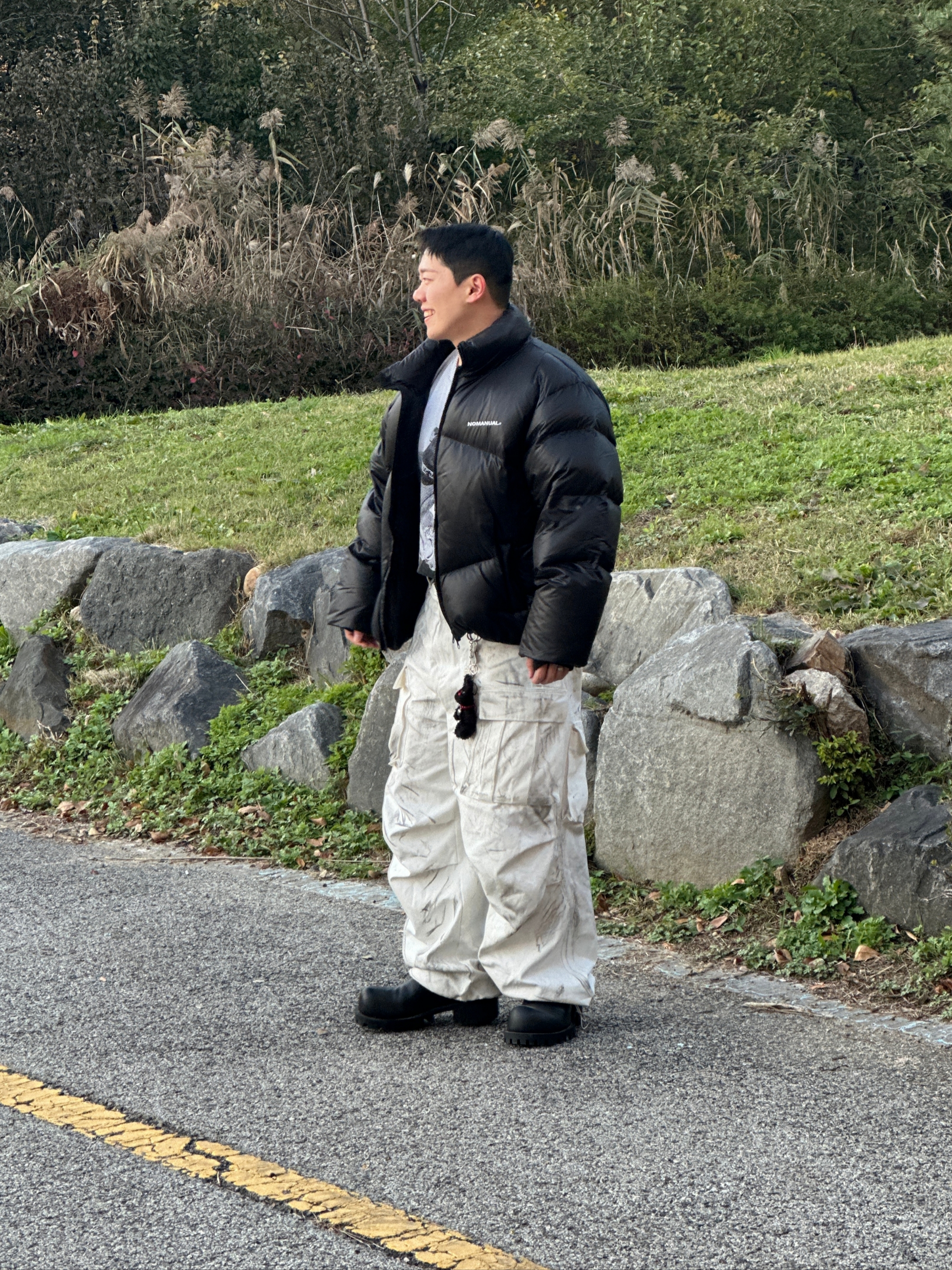 Nos Couleurs 01 Cargo Pants Dirty Washing 착용 스타일 - 4