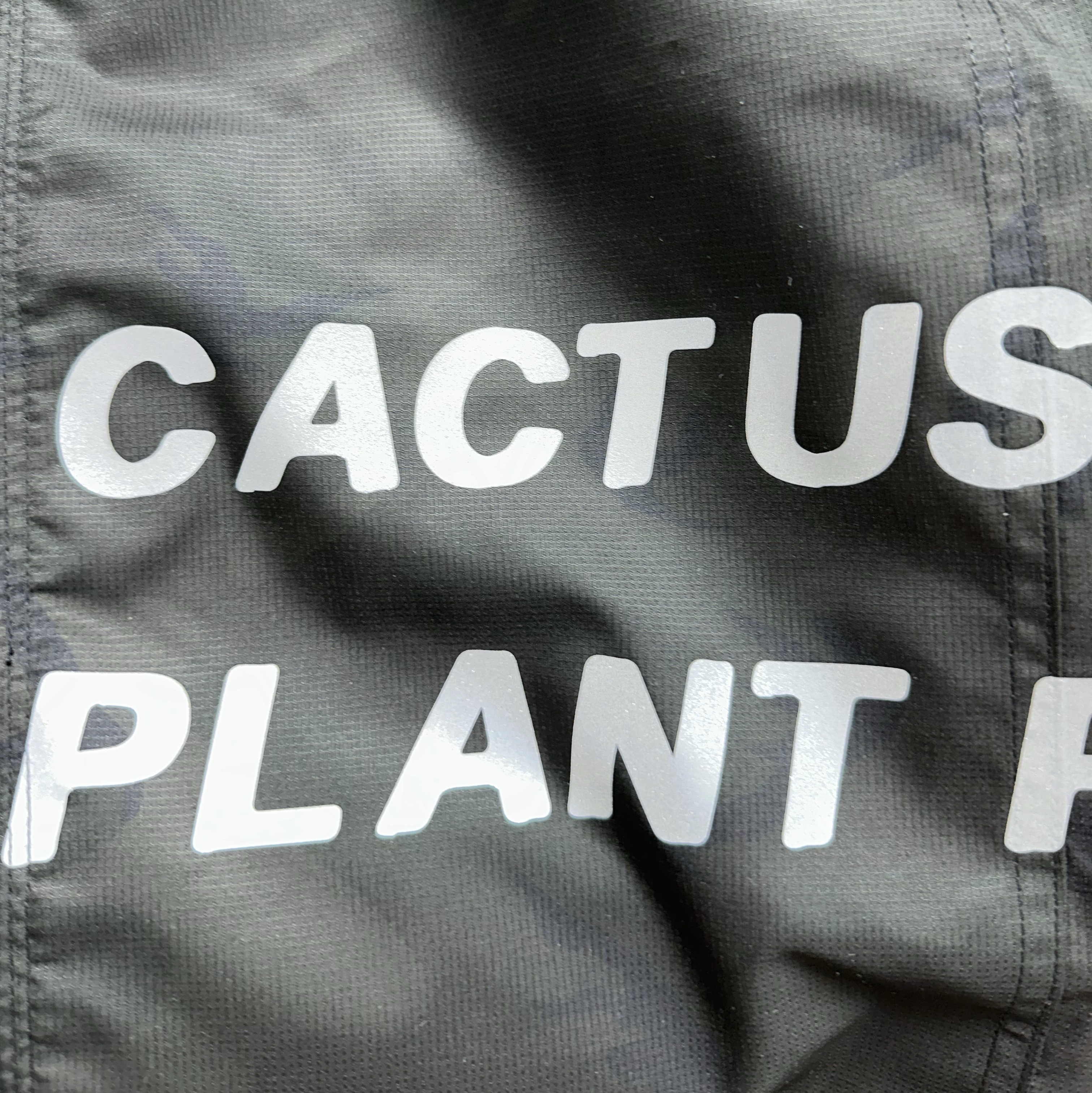 Cactus Plant Flea Market Camo Safety Pant Olive Drab 착용 스타일