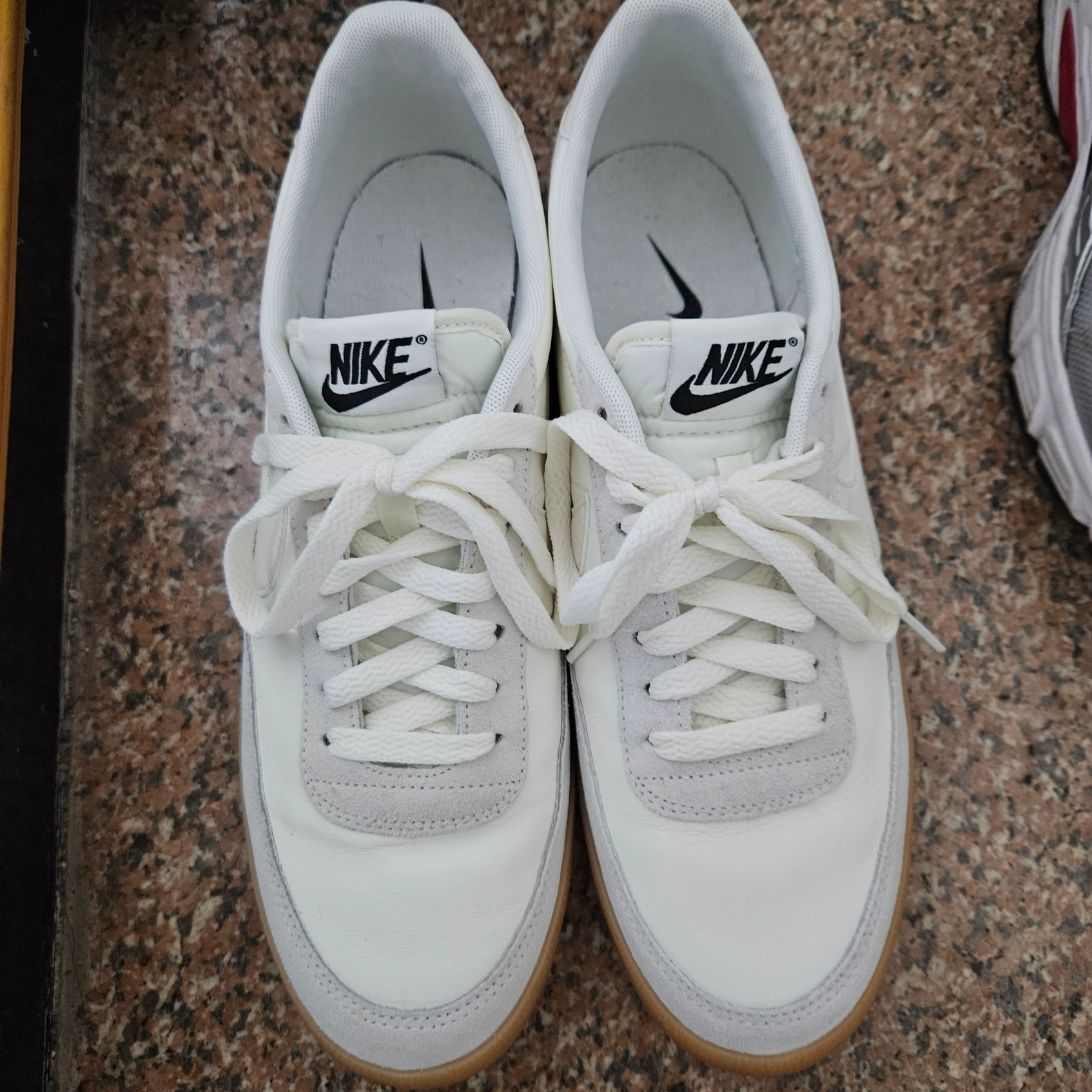 Nike Killshot 2 Leather Sail Gum 착용 스타일