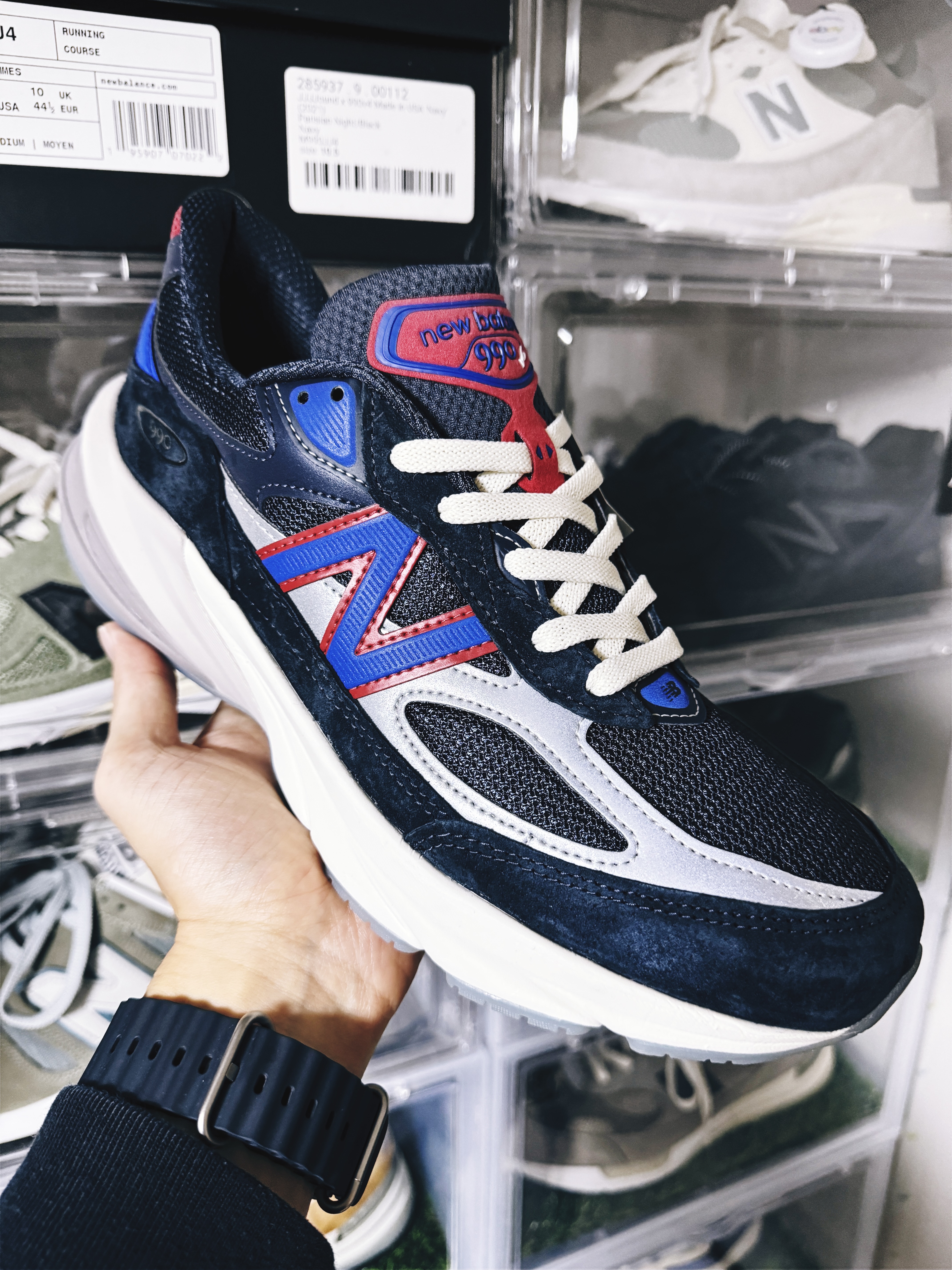 New Balance x Kith x Madison Square Garden 990v6 Made in USA Navy 착용 스타일 - 2