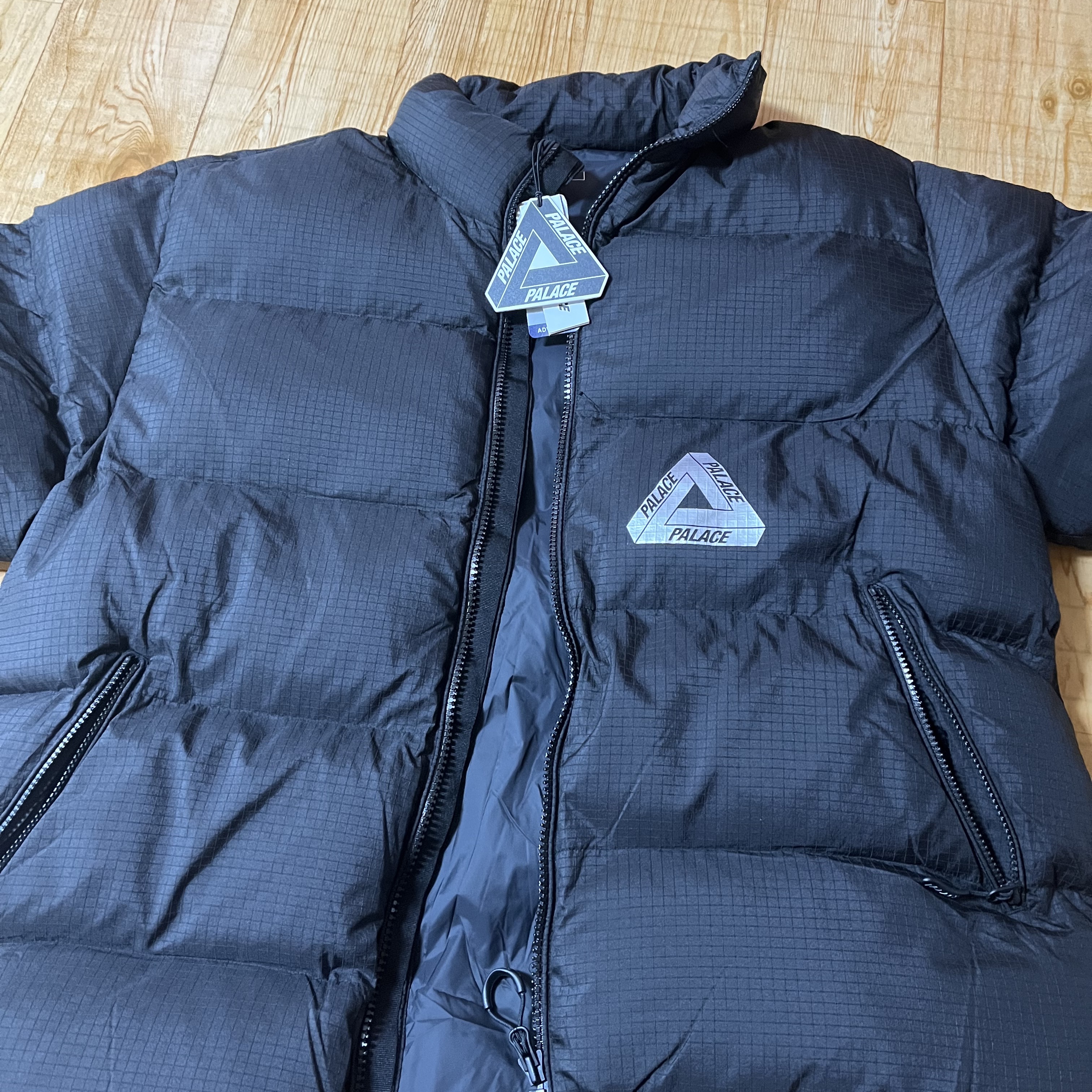 Palace Ripstop Puffa Black - 23FW 착용 스타일