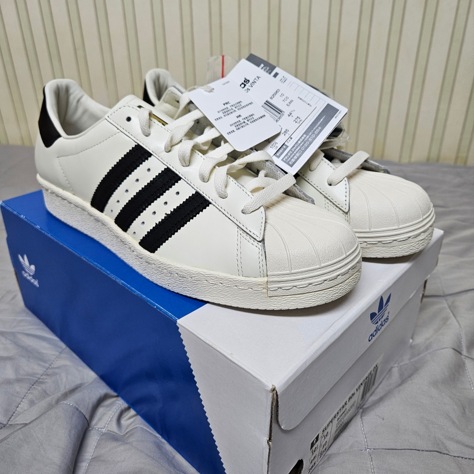 Adidas Superstar 80s Deluxe Vintage White Black 착용 스타일 - 1