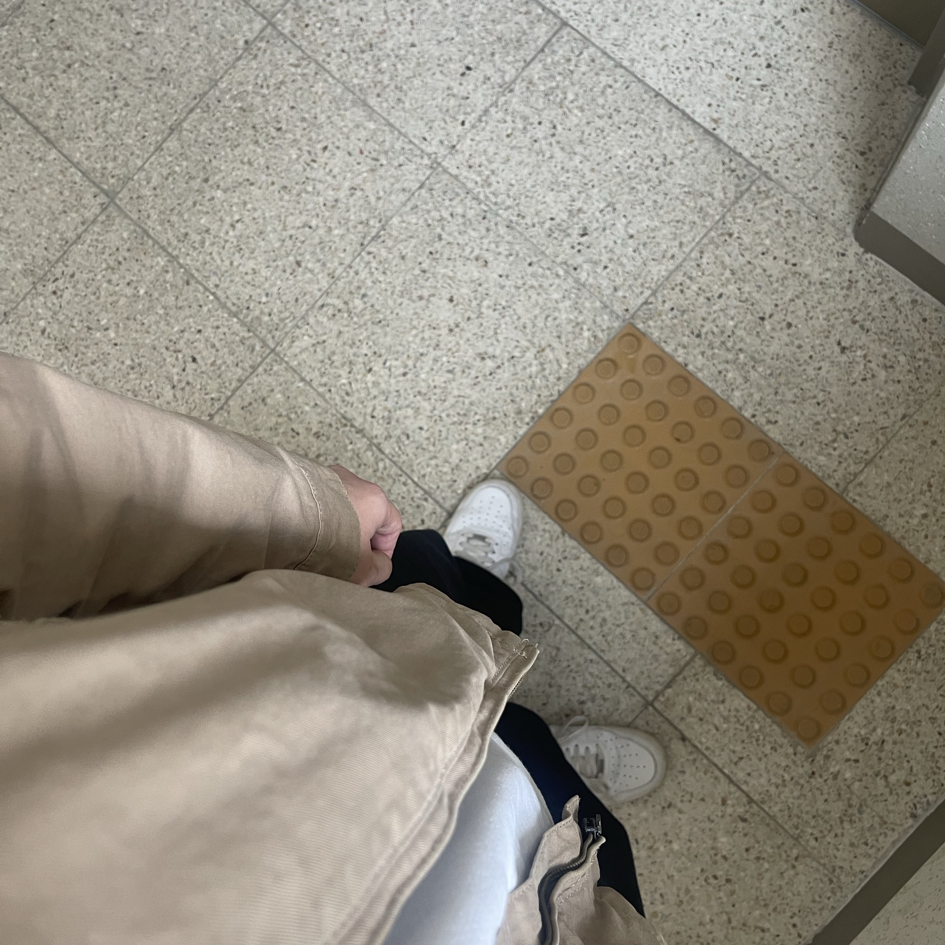 Nike Air Force 1 '07 Low White 착용 스타일
