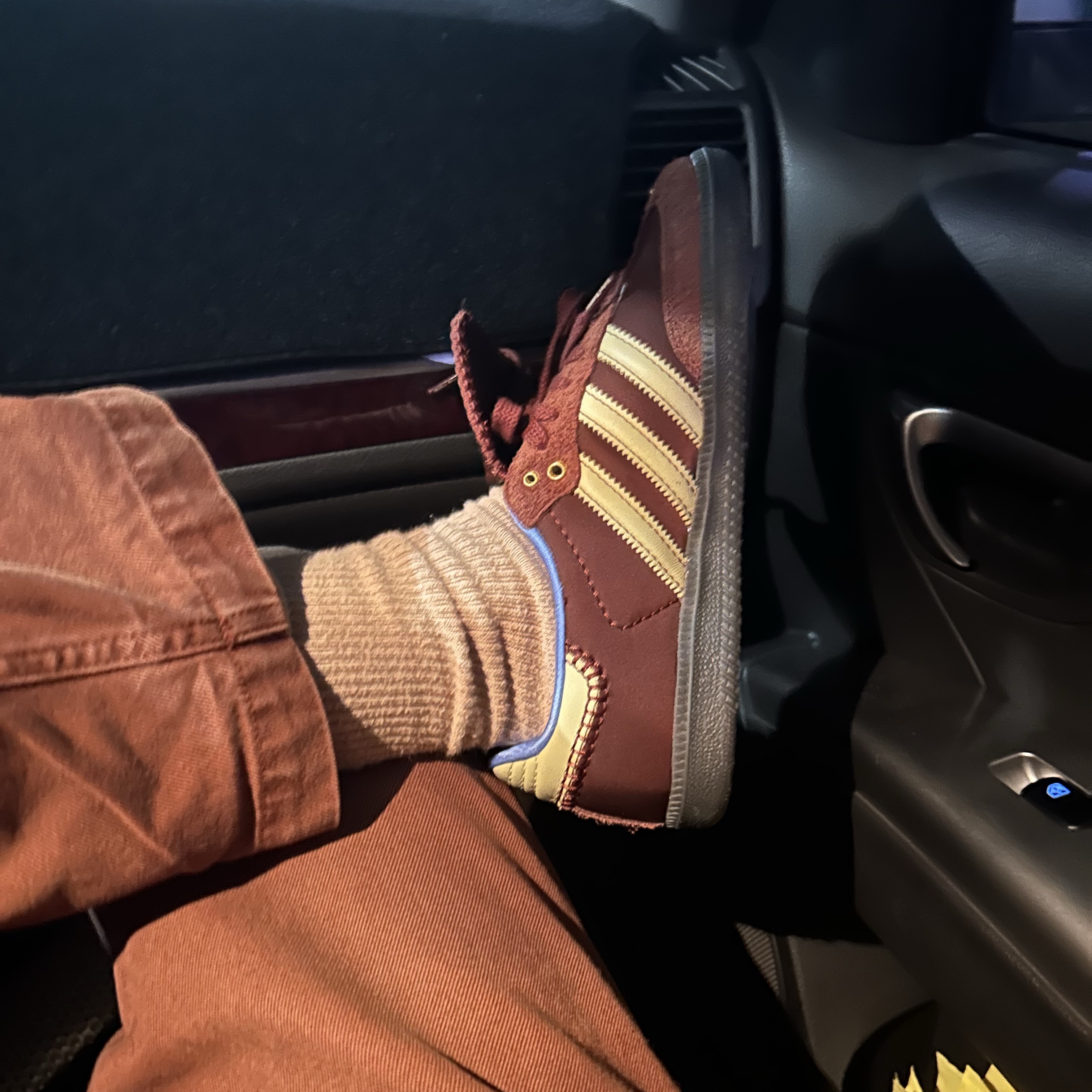 Adidas x Wales Bonner Nylon Samba Fox Brown Sandy Beige 착용 스타일 - 2