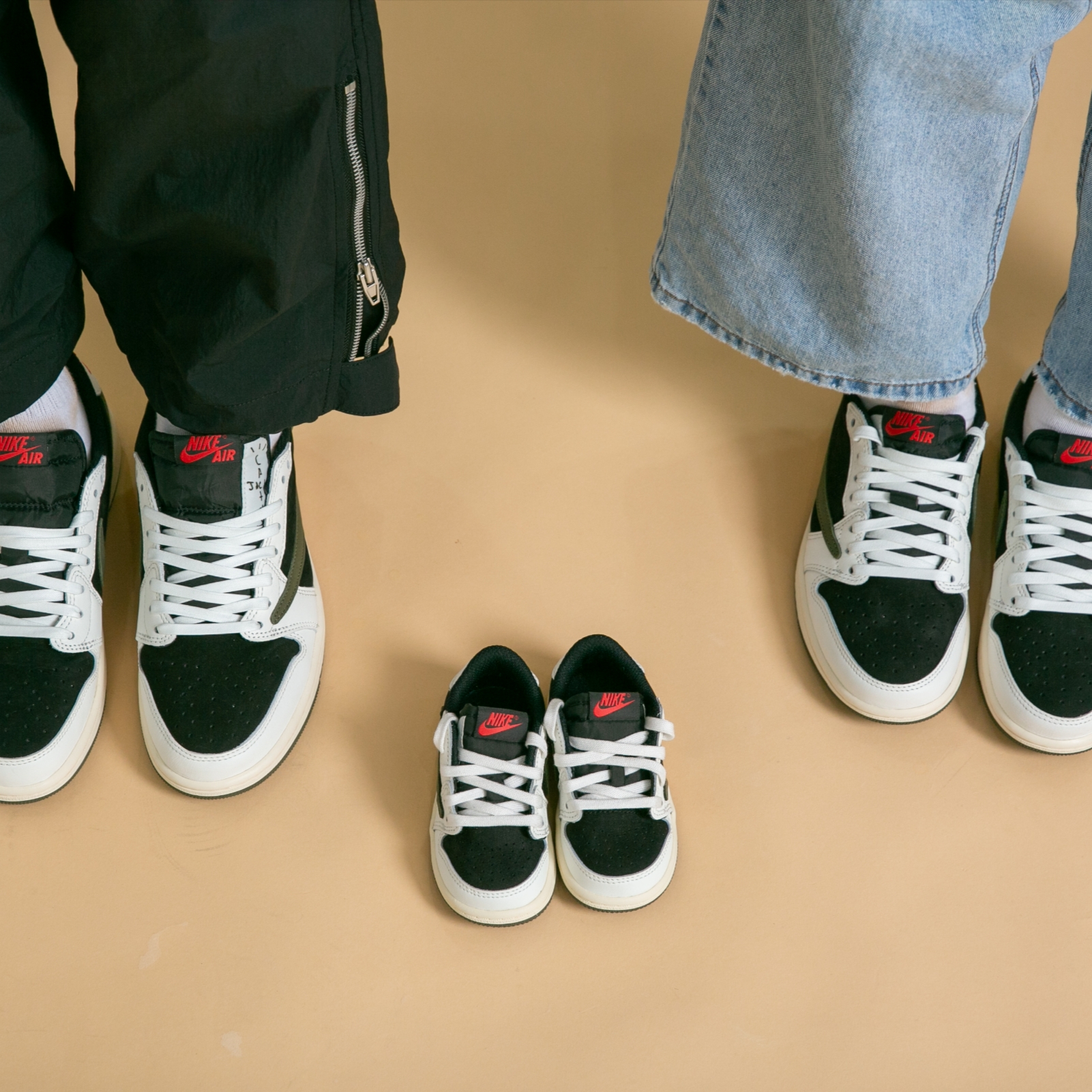 (W) Jordan 1 x Travis Scott Retro Low OG SP Medium Olive 착용 스타일