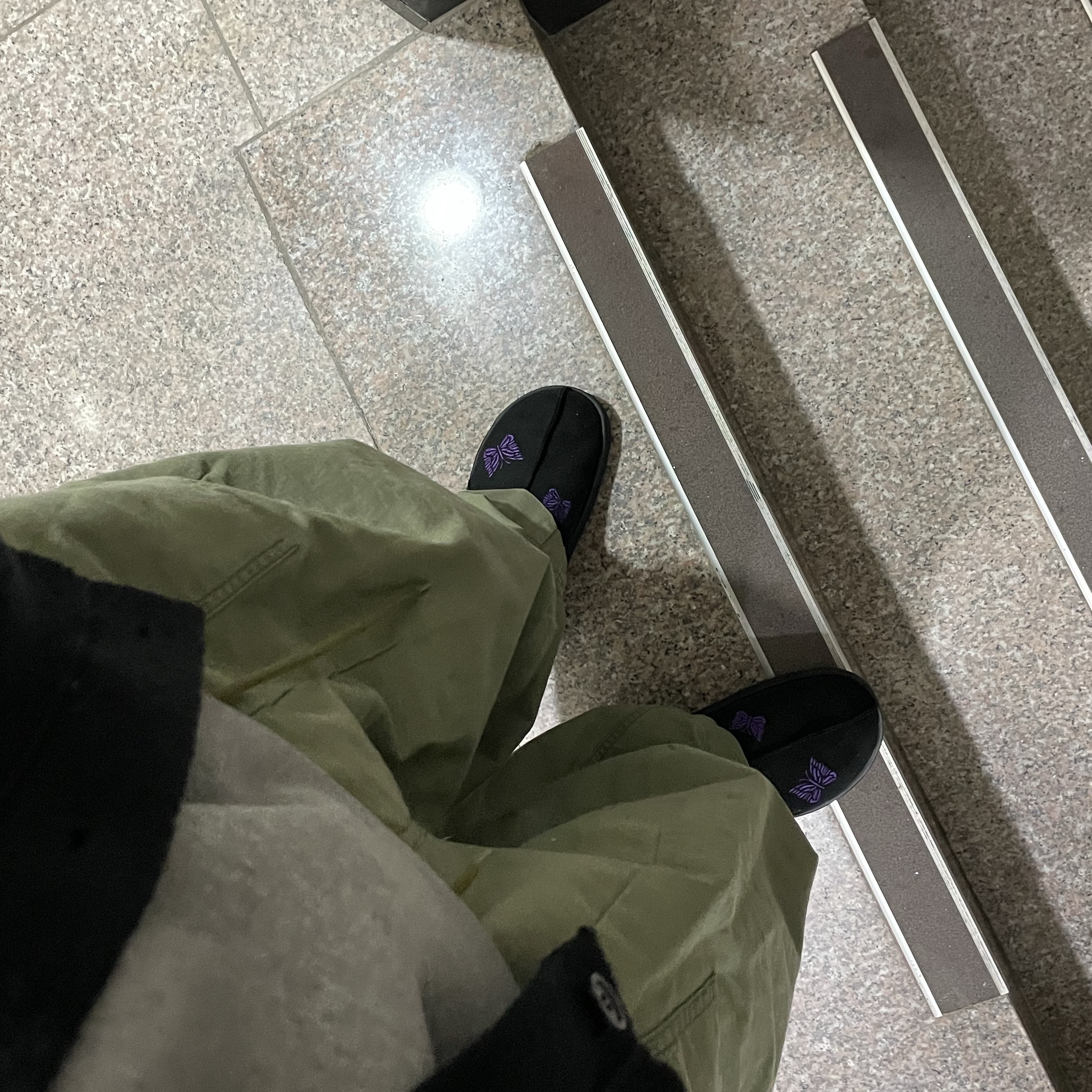 Reebok x Needles Beatnik Moc Core Black Extreme Purple 착용 스타일