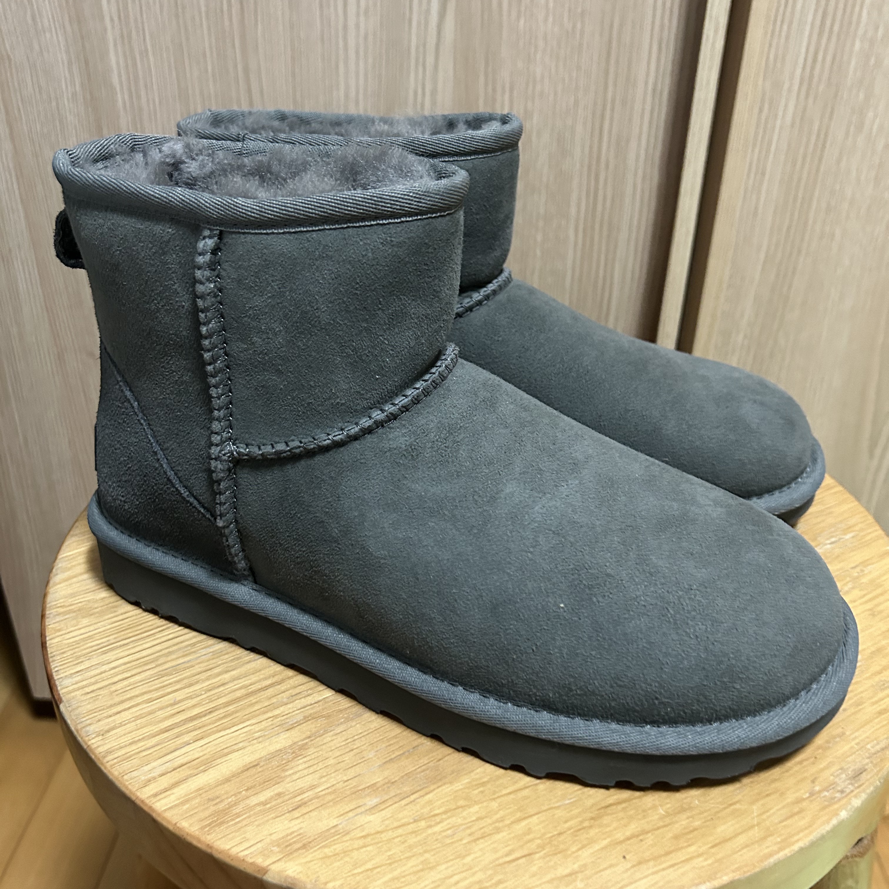 (W) UGG Classic Mini II Boots Grey 착용 스타일