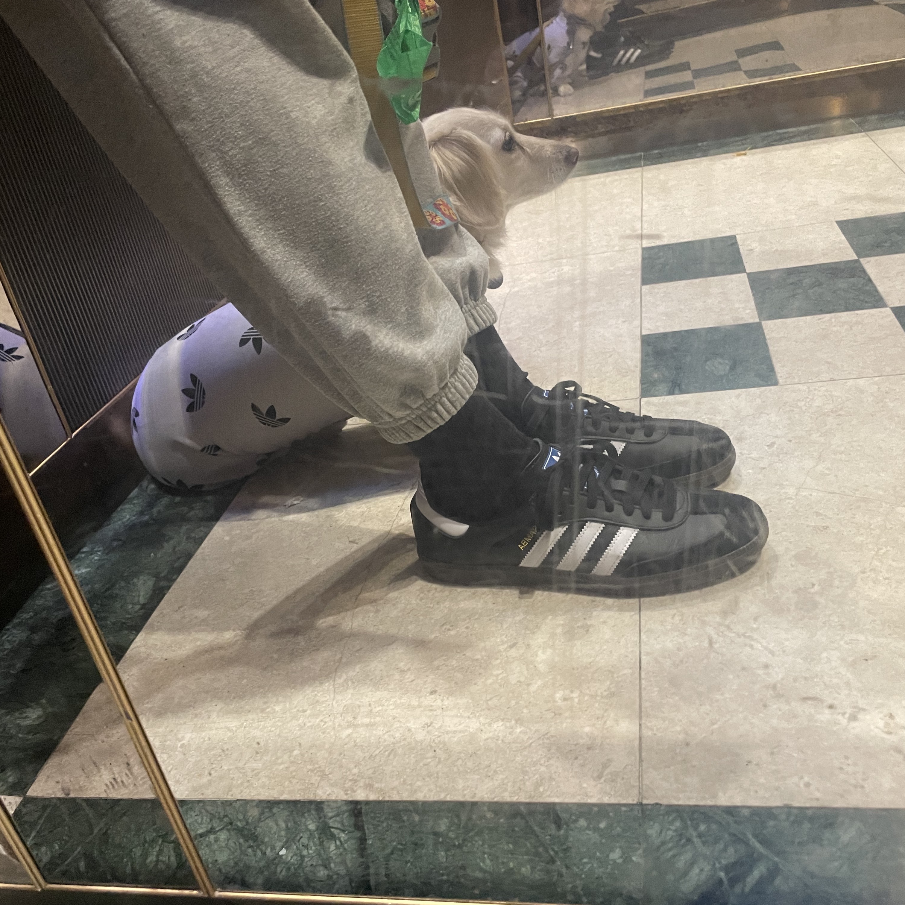 Adidas Samba OG Black White Gum 착용 스타일 - 1