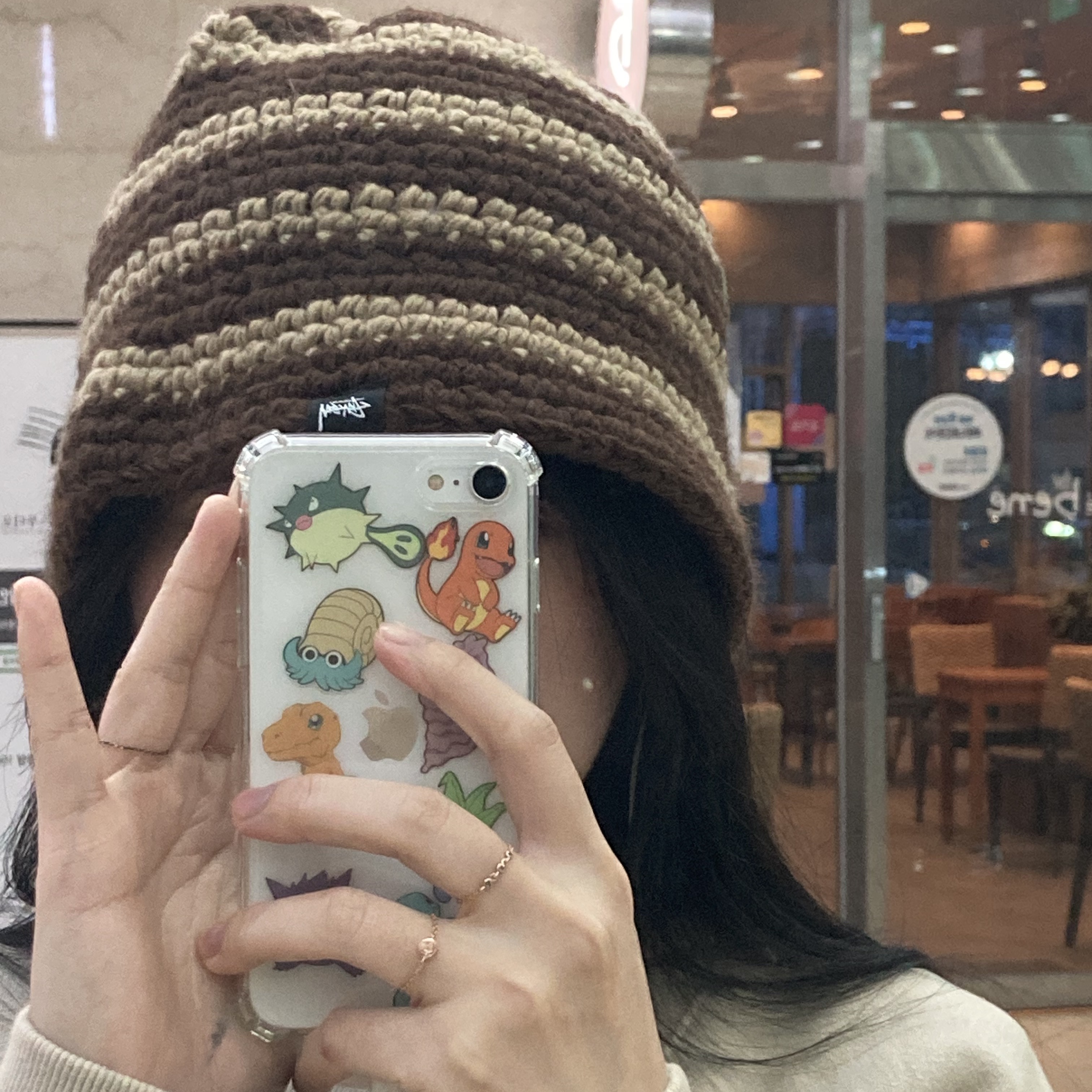 Stussy Swirl Knit Bucket Hat Brown, (W) Nike Dunk Low Light Bone 착용 스타일 - 1