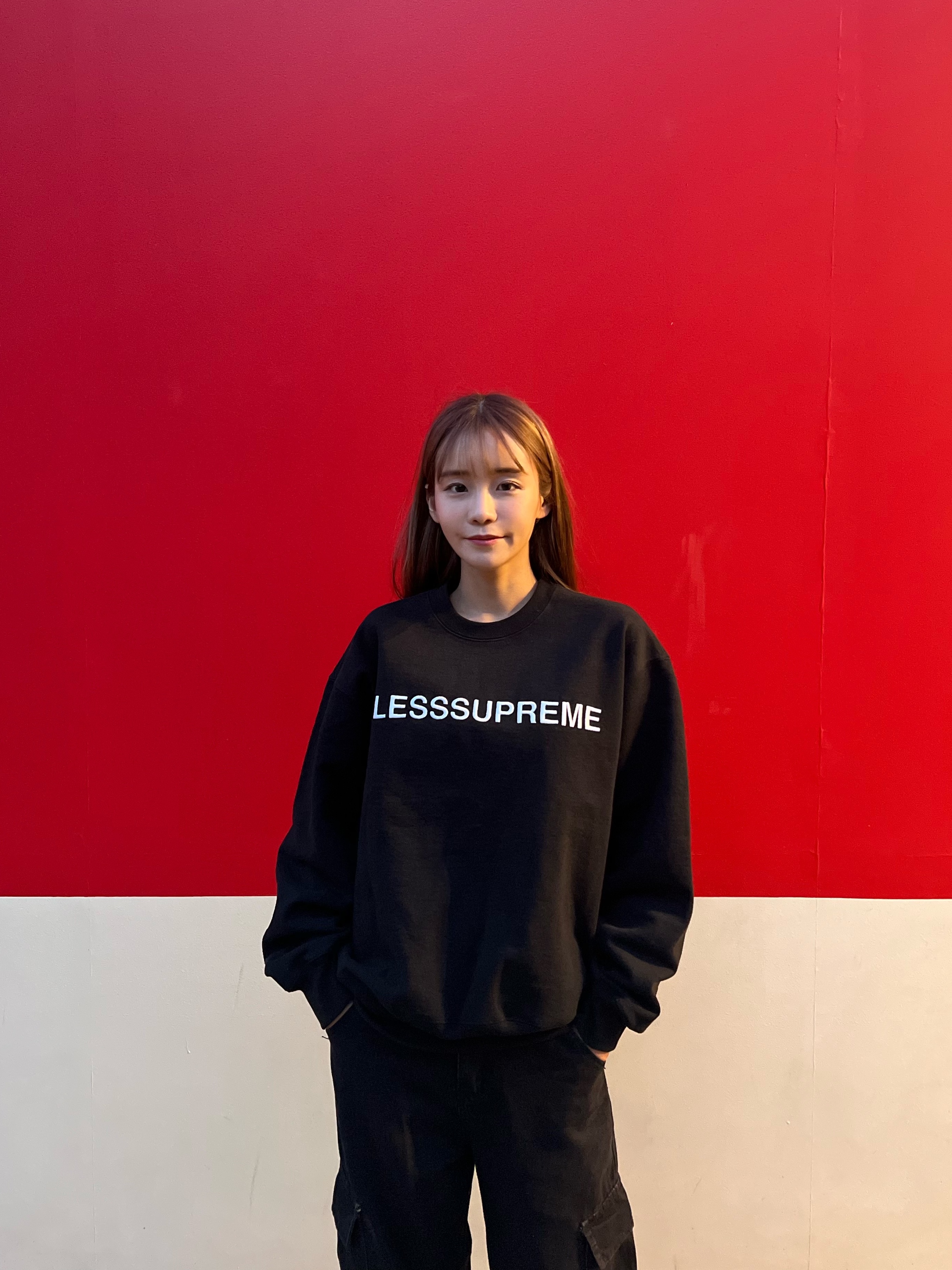 Supreme x Bless Crewneck Black - 23FW, Nike x Tightbooth SB Dunk Low Pro Black and White 착용 스타일 - 2