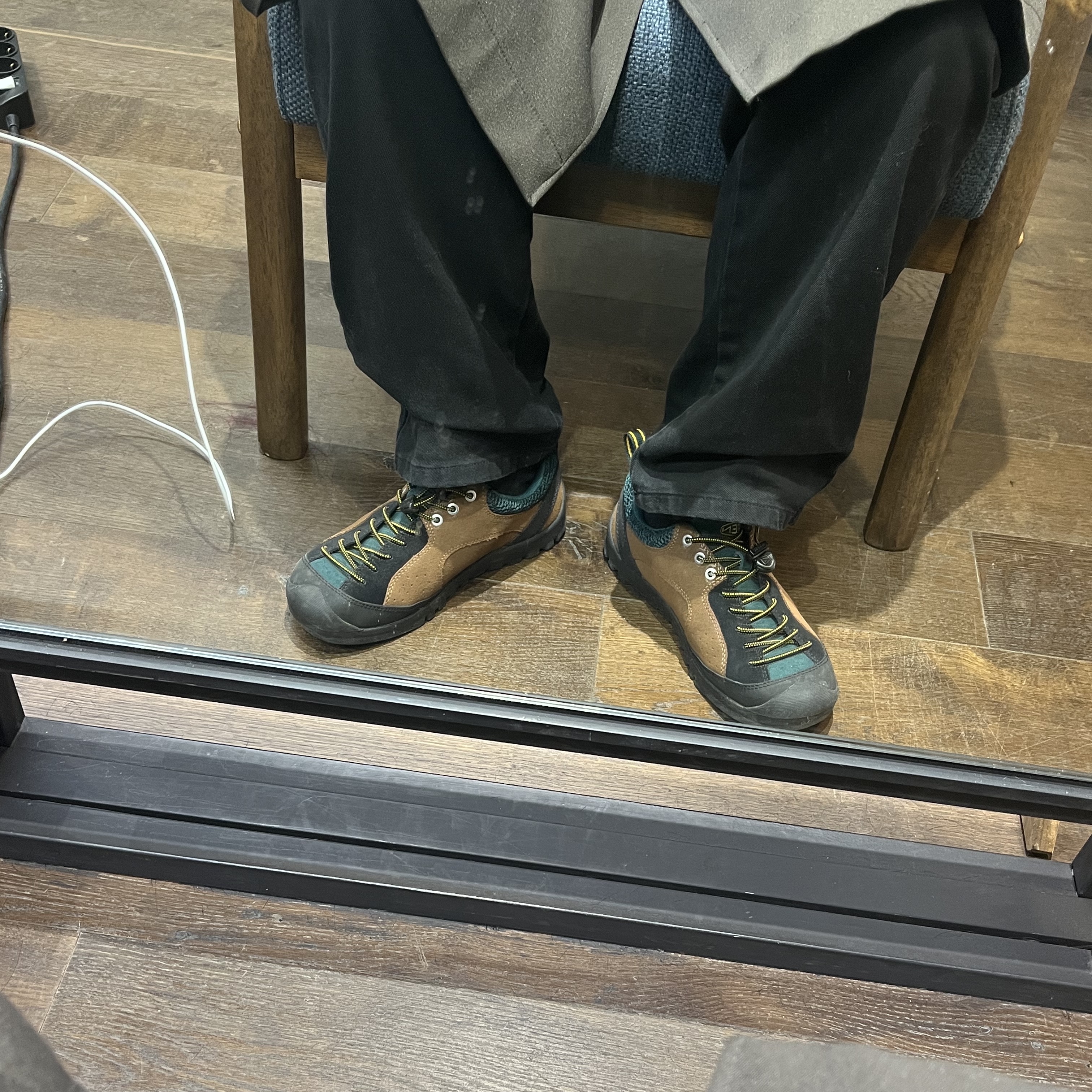 Keen Jasper Rocks SP Sneakers Brown 착용 스타일