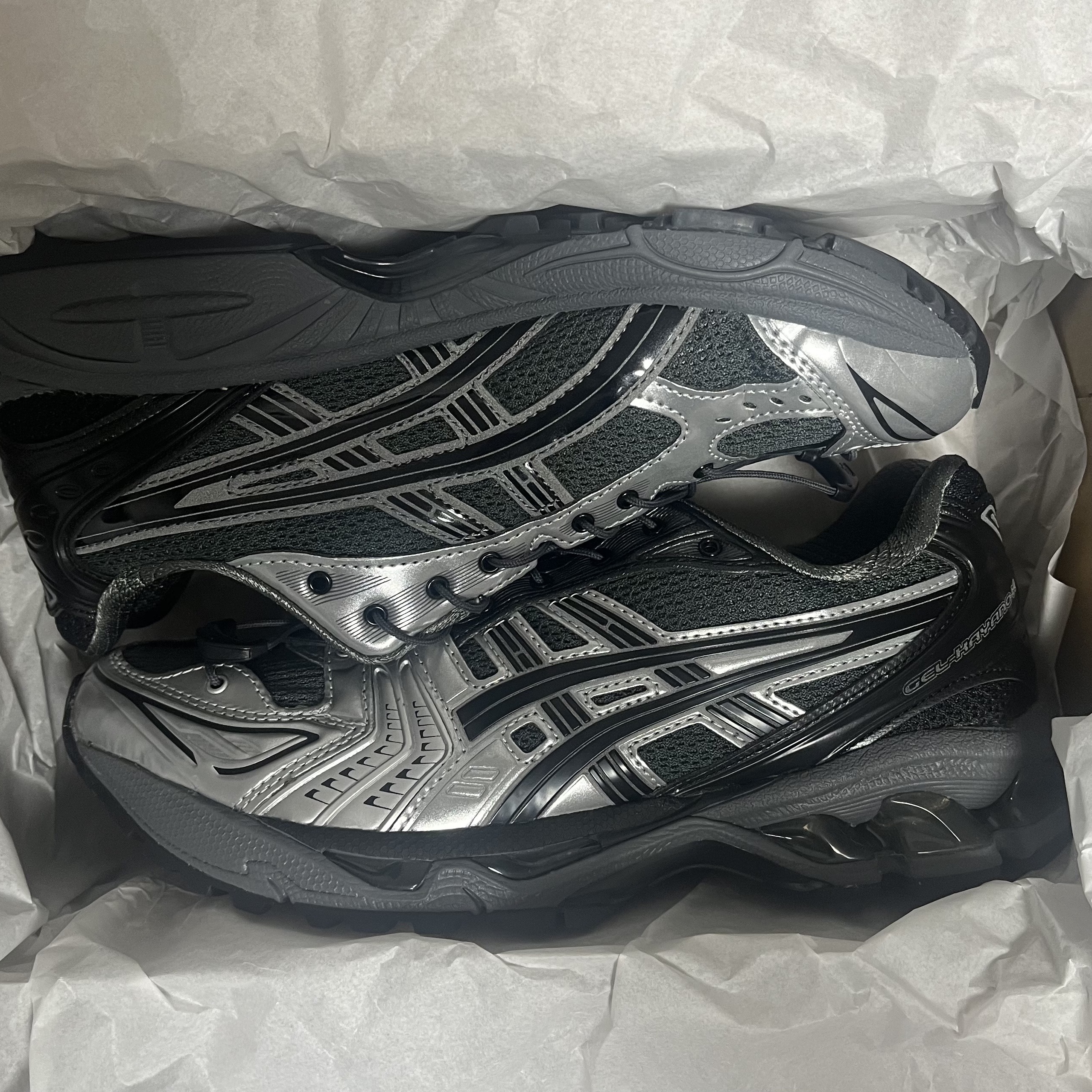 Asics x Unaffected Gel-Kayano 14 Silver Moon 착용 스타일