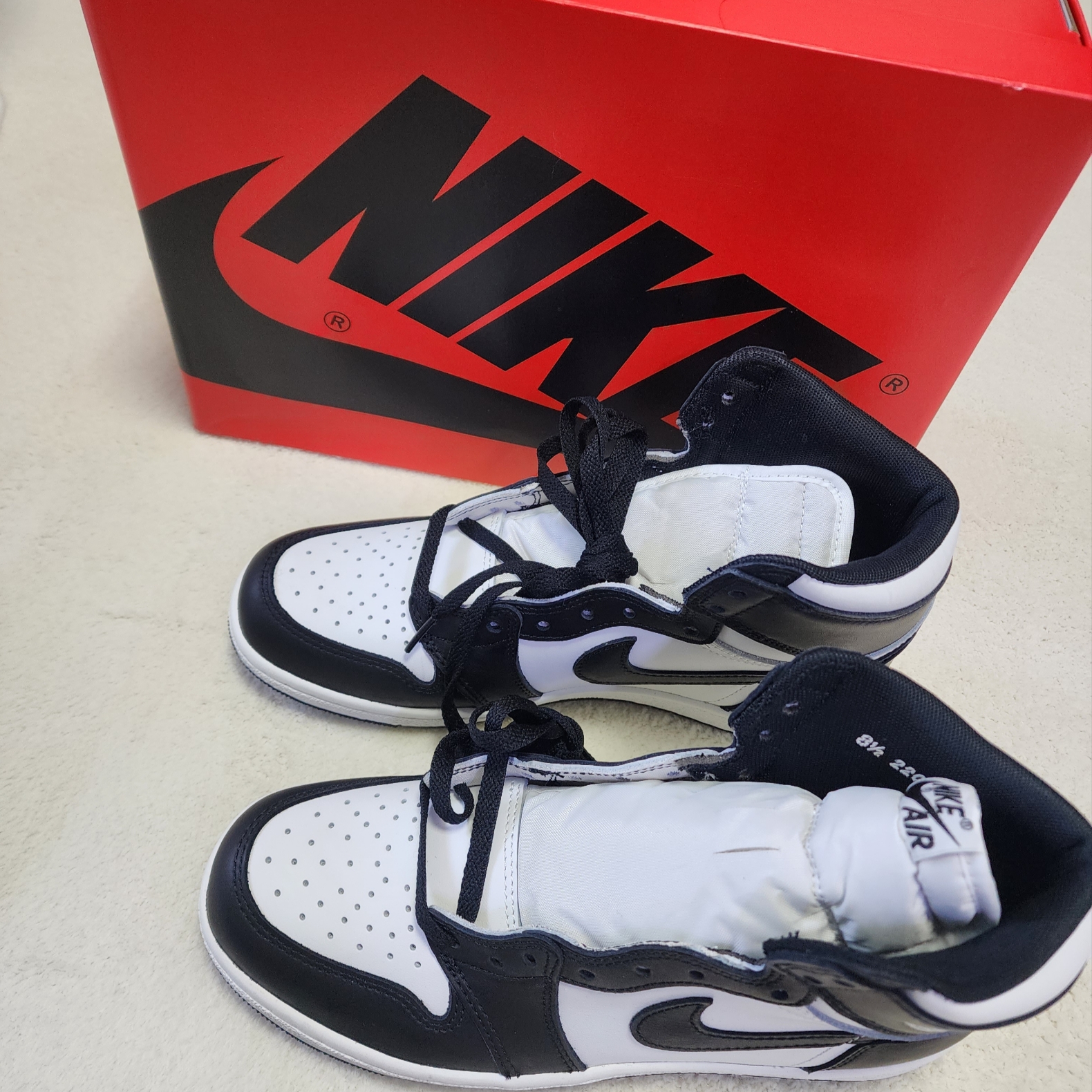 Jordan 1 High 85 Black White 착용 스타일