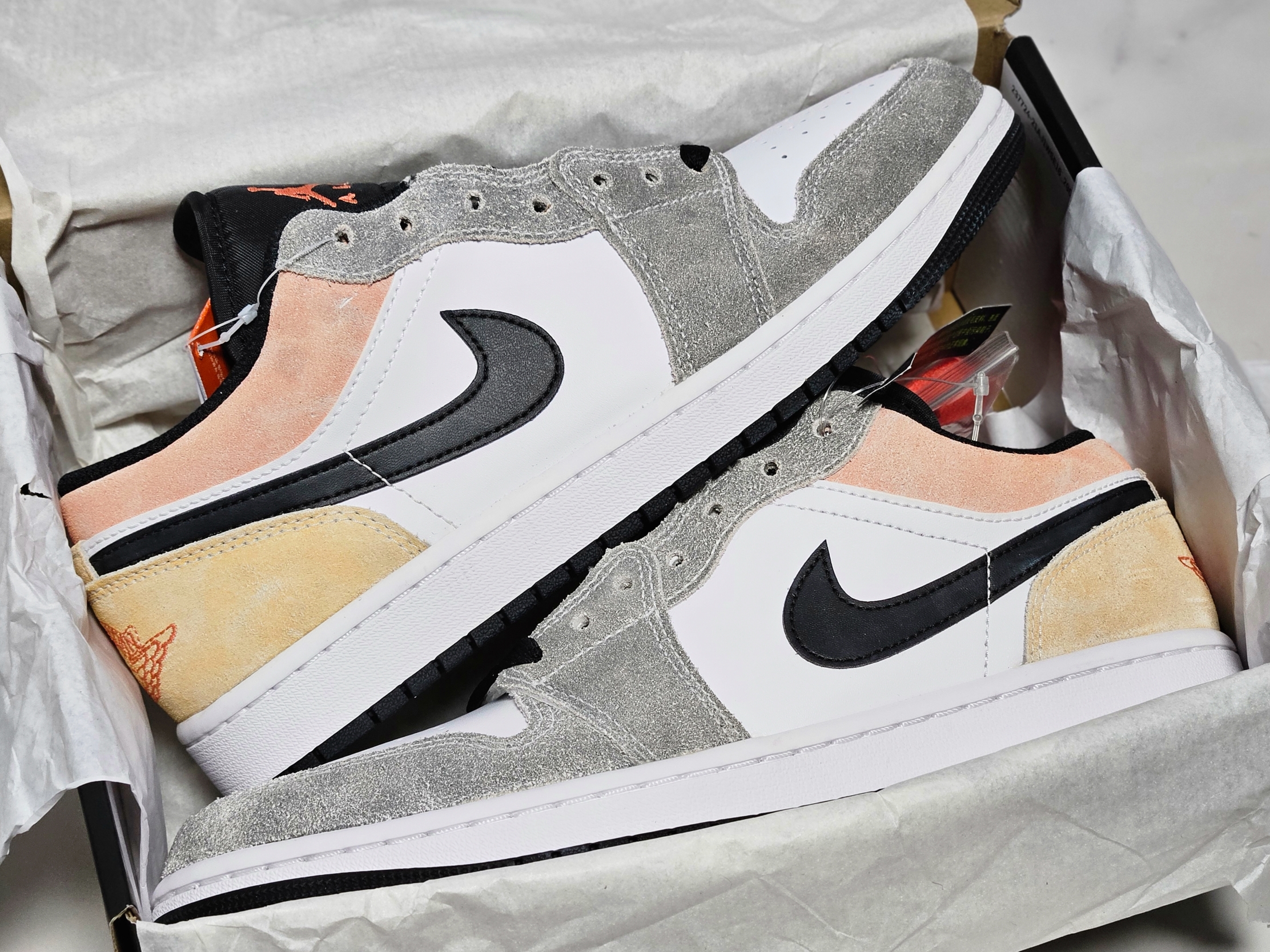 Jordan 1 Low SE Flight Club 착용 스타일 - 8