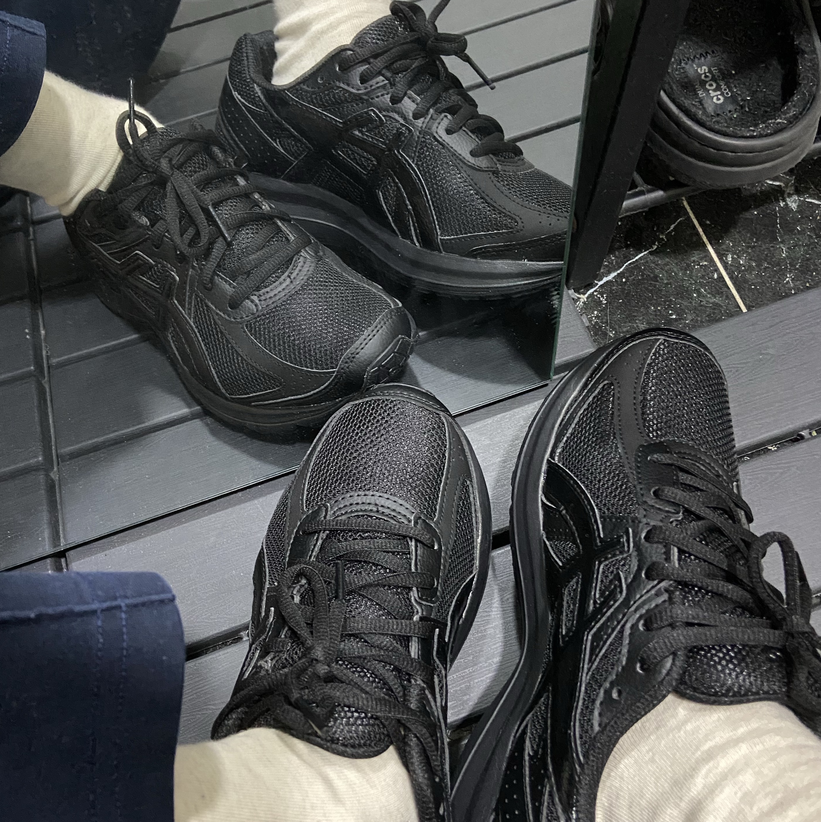 Asics Jog 100 S Black - 2E Wide 착용 스타일 - 1