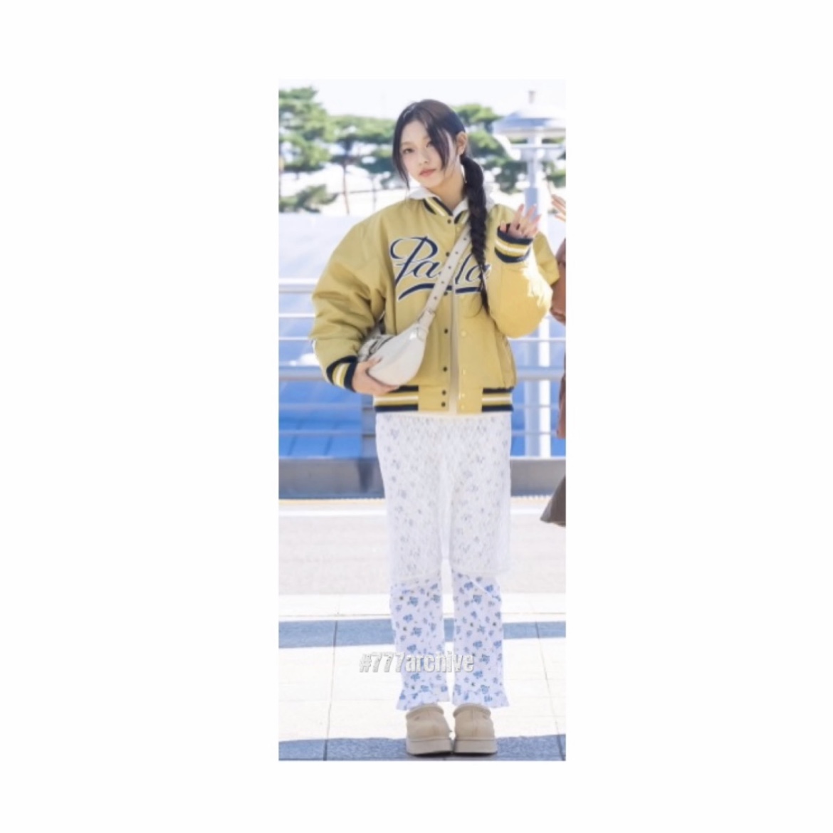 (W) UGG Classic Sweater Letter Boots Chestnut, (W) UGG Classic Sweater Letter Tall Boots Chestnut 착용 스타일 - 5