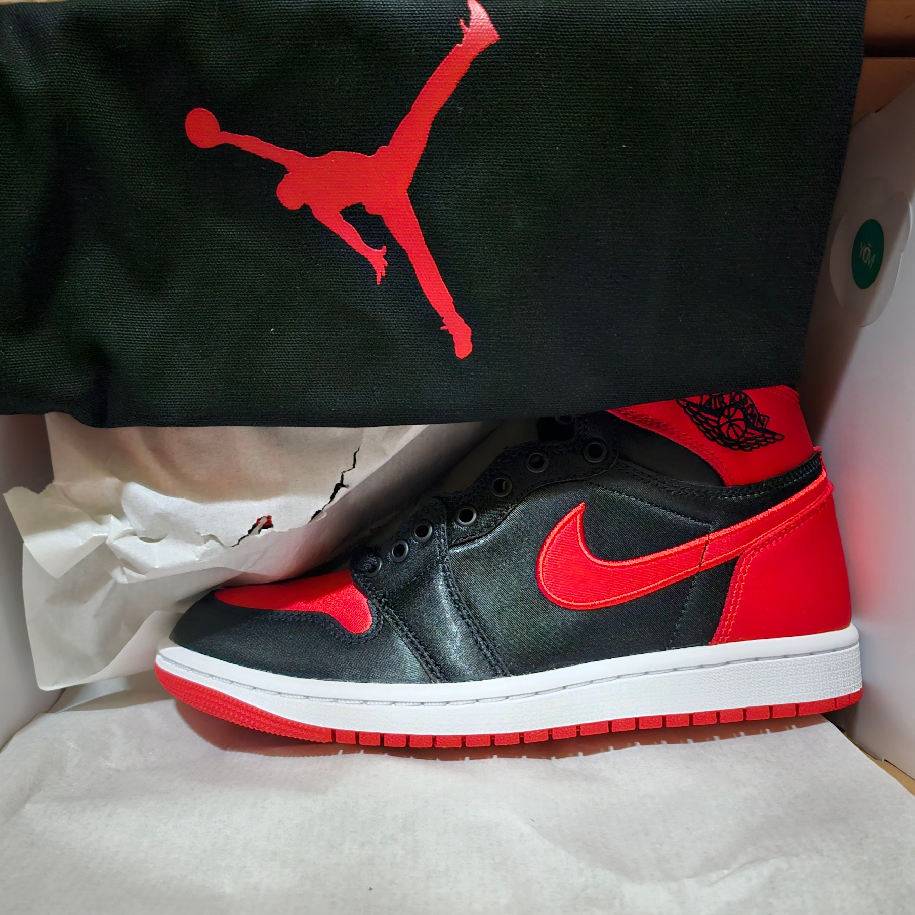 (W) Jordan 1 Retro High OG Satin Bred 착용 스타일