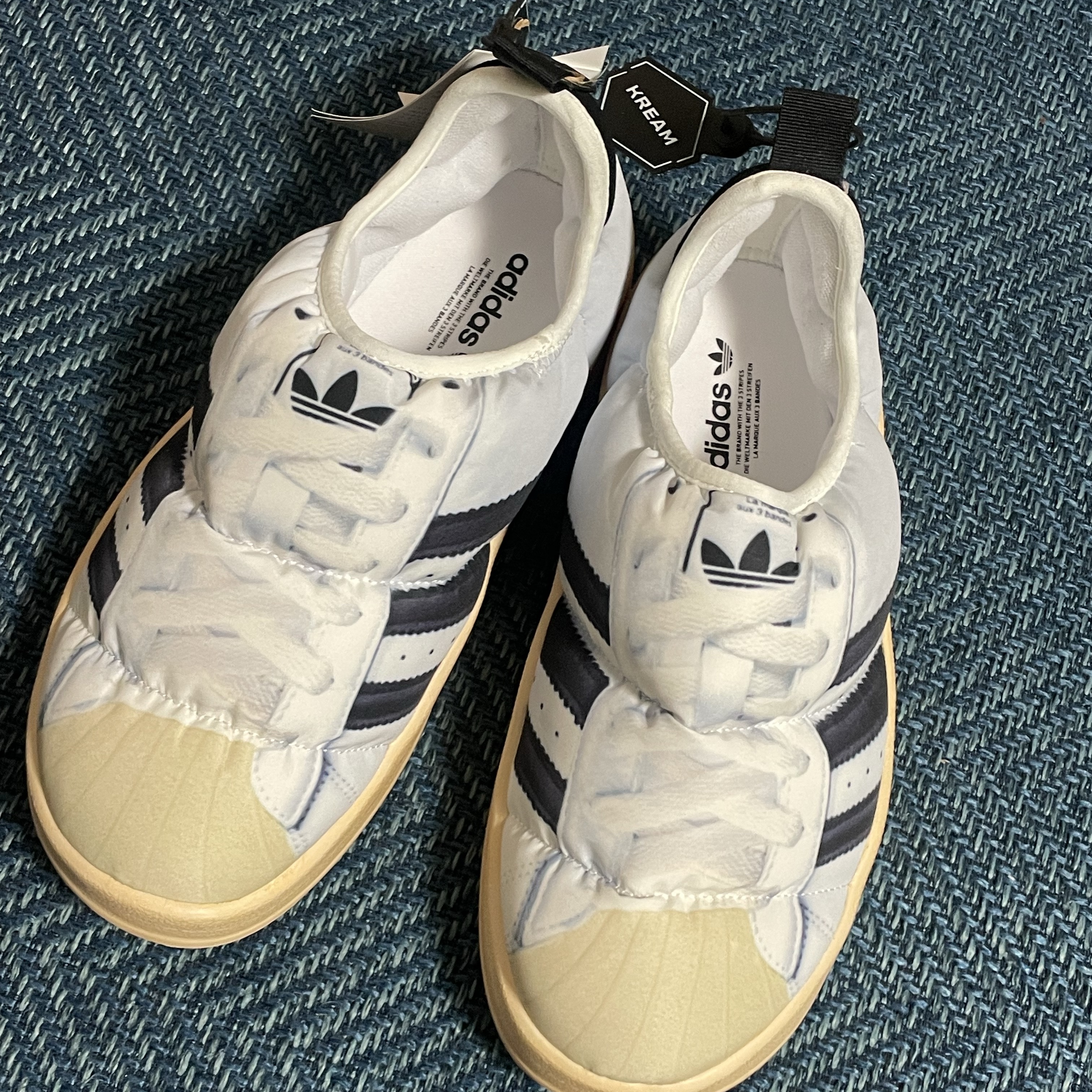 Adidas Puffylette Superstar Cloud White 착용 스타일 - 1