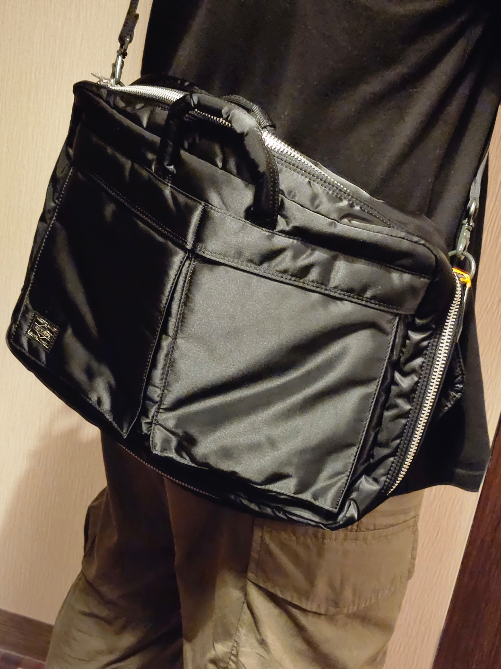 Porter Tanker 3Way Briefcase Black 착용 스타일