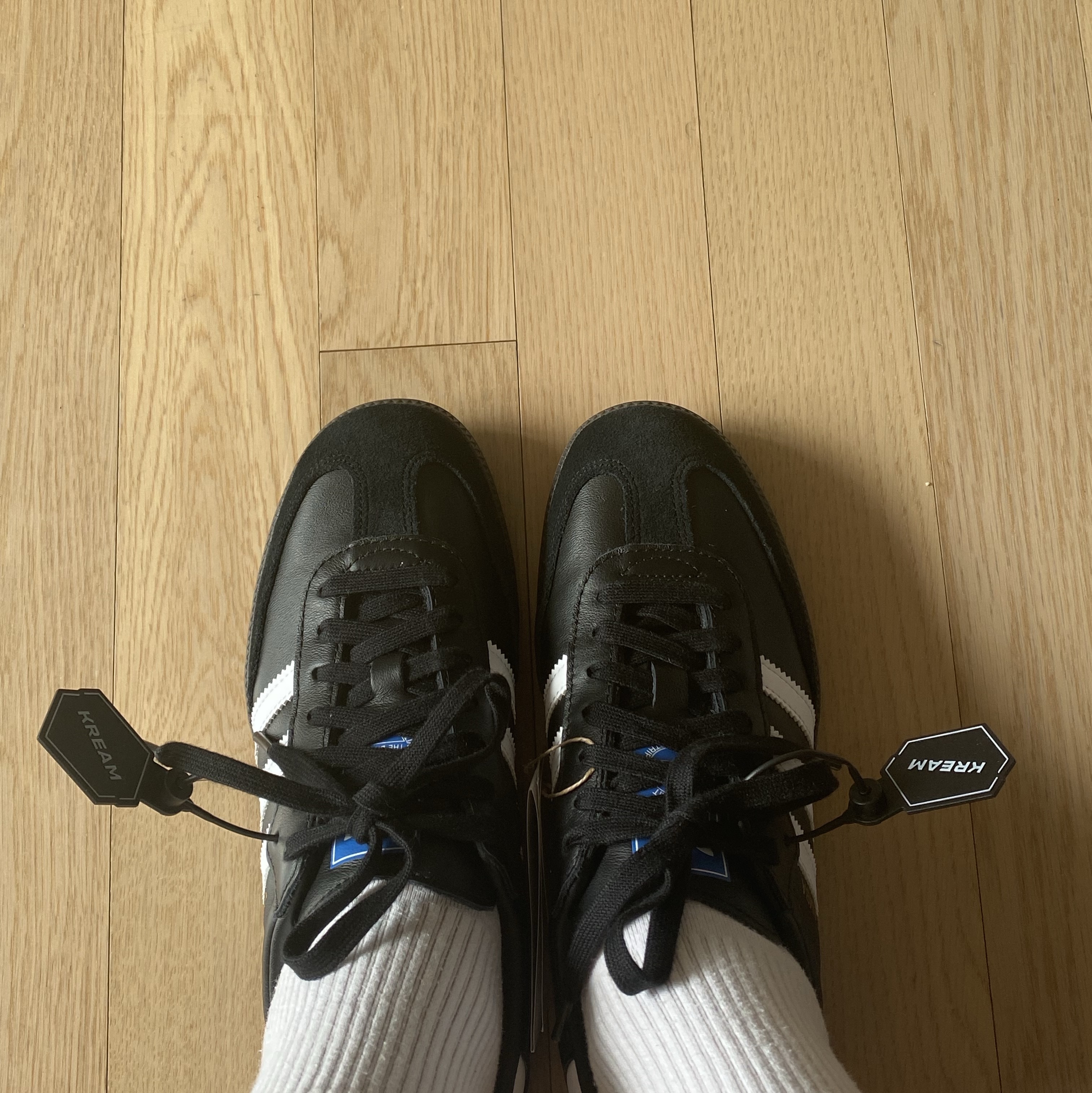 Adidas Samba OG Black White Gum 착용 스타일