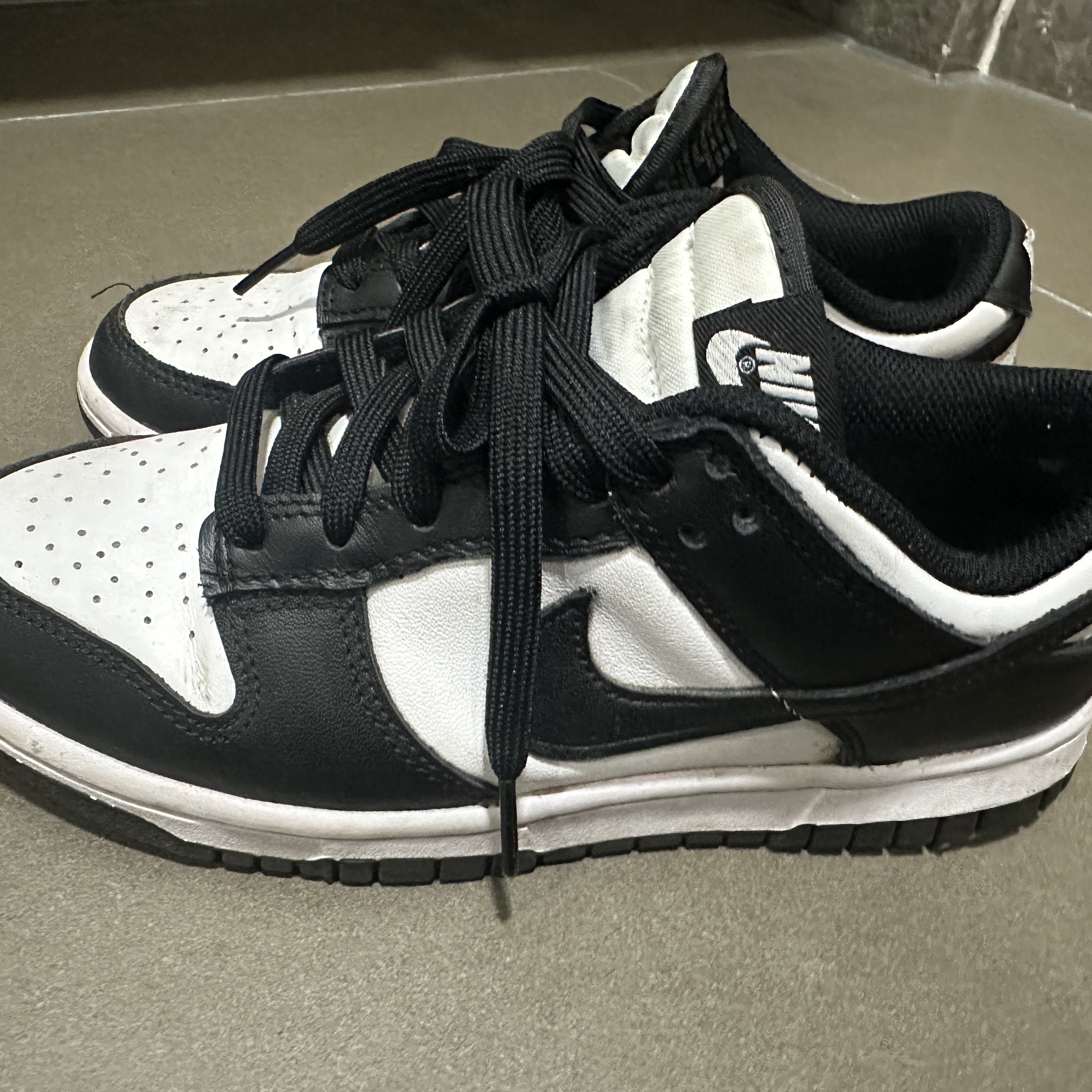 Nike Dunk Low Retro Black 착용 스타일