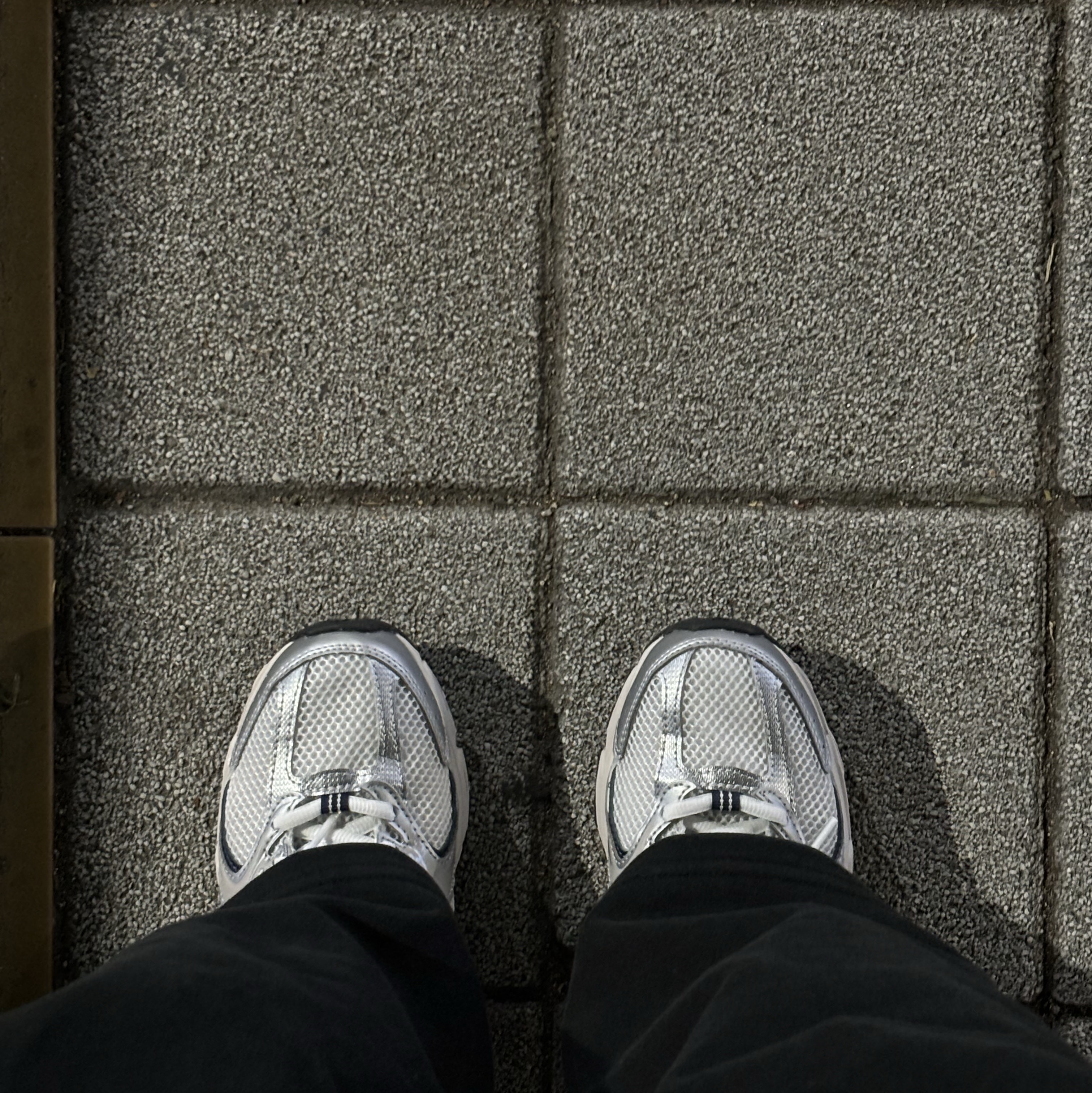 New Balance 530 Steel Grey 착용 스타일