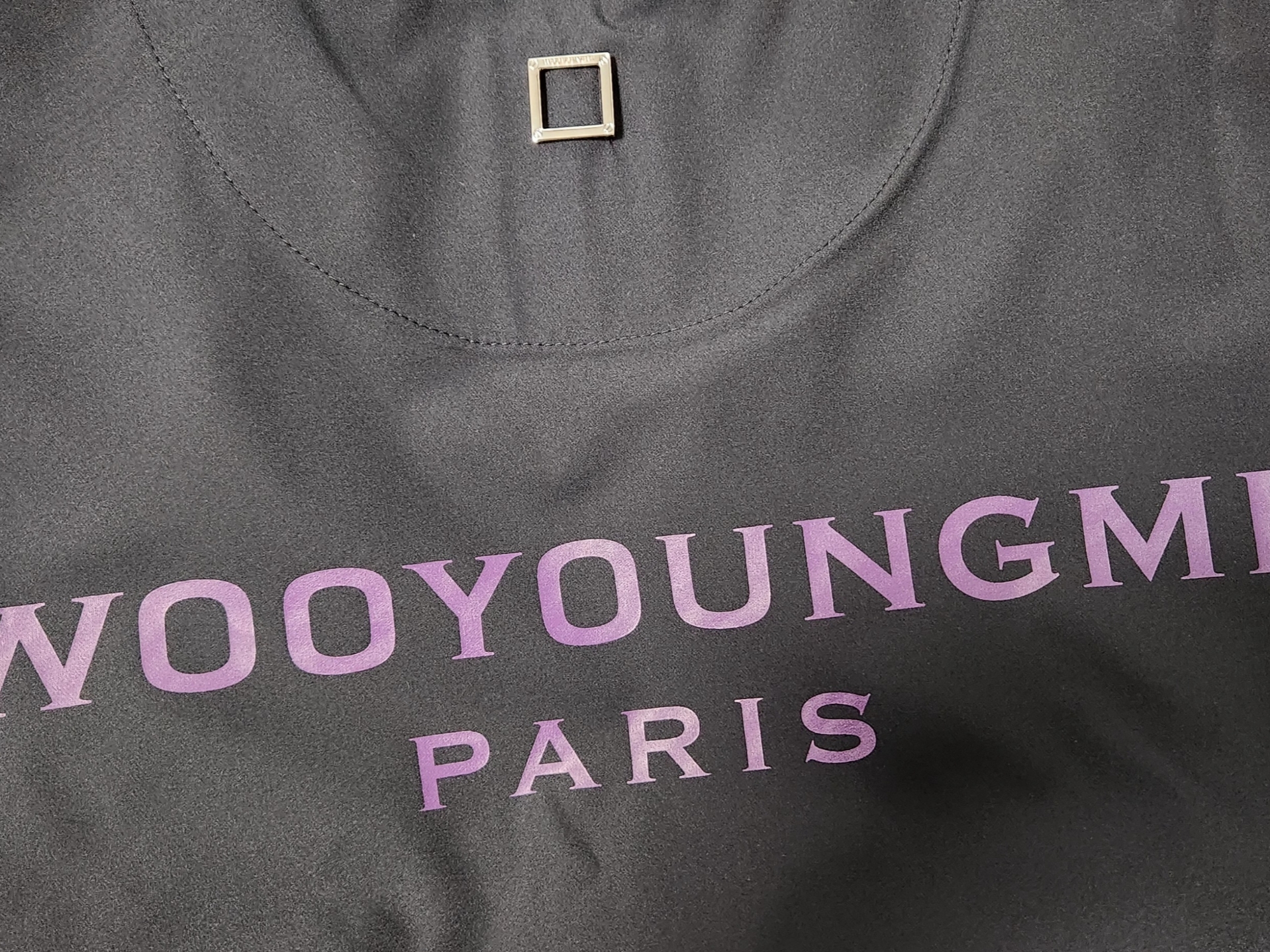 Wooyoungmi Nylon String Back Logo T-Shirt Navy - 23SS 착용 스타일