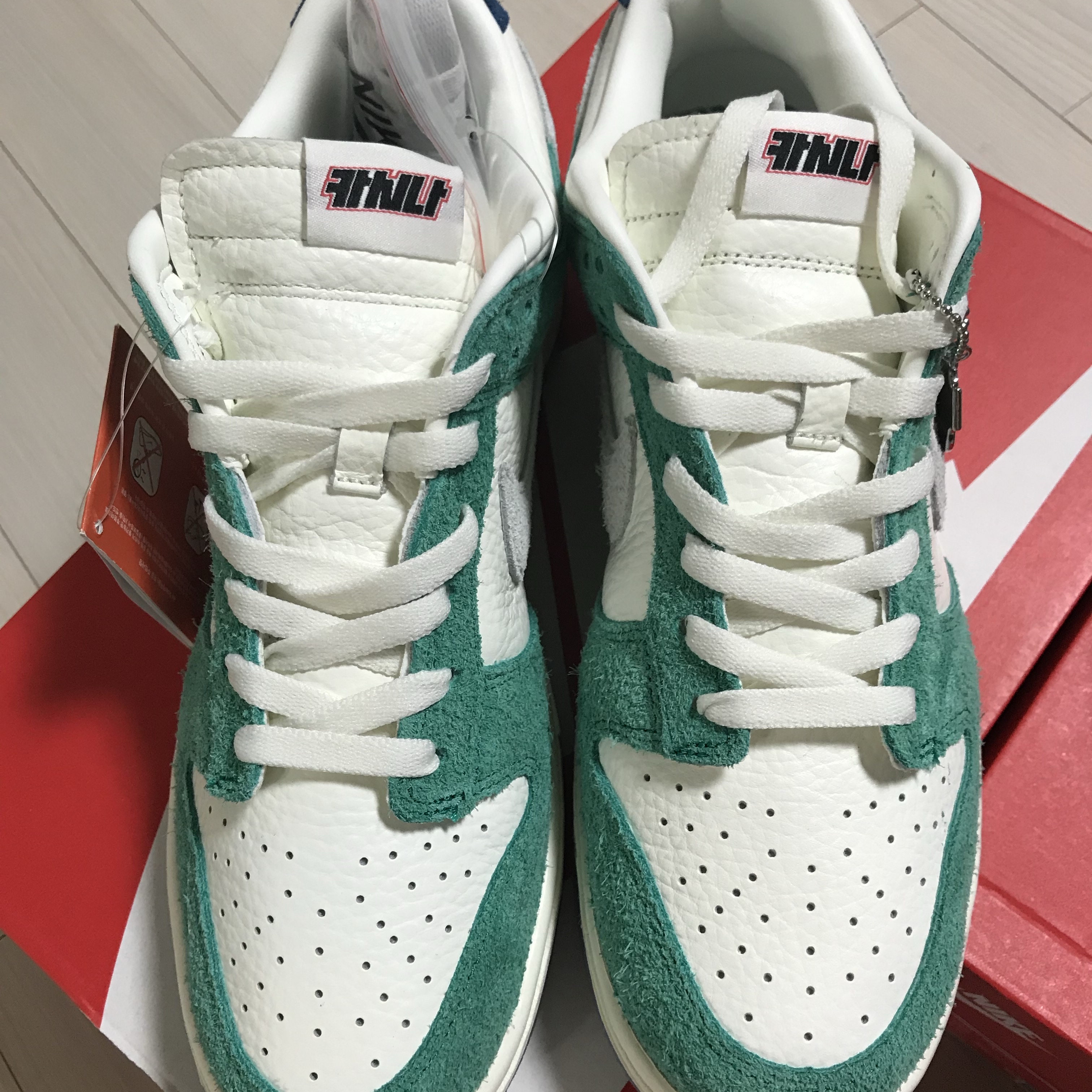Nike x Kasina Dunk Low Road Sign - Kasina Exclusive 착용 스타일