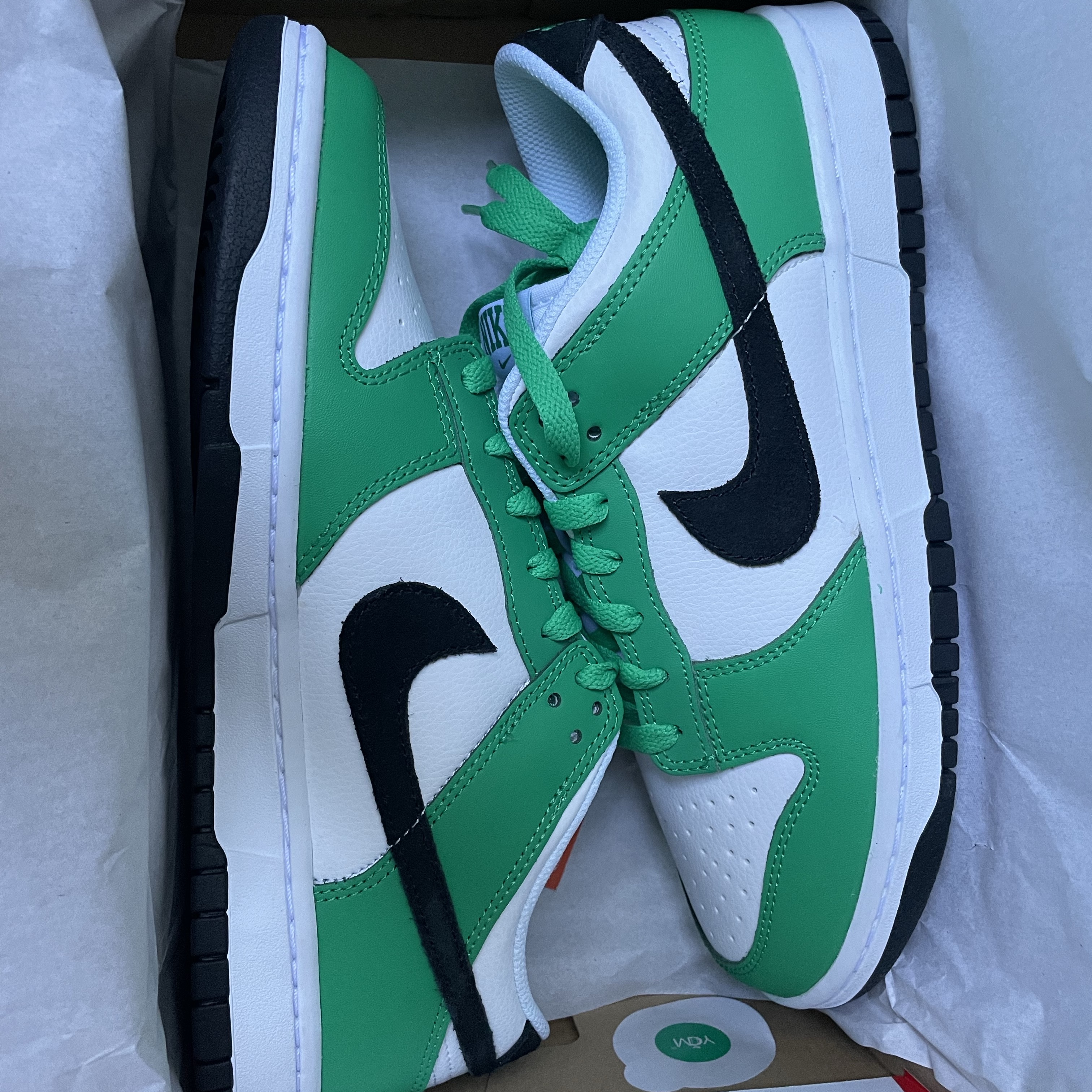 Nike Dunk Low White Green 착용 스타일