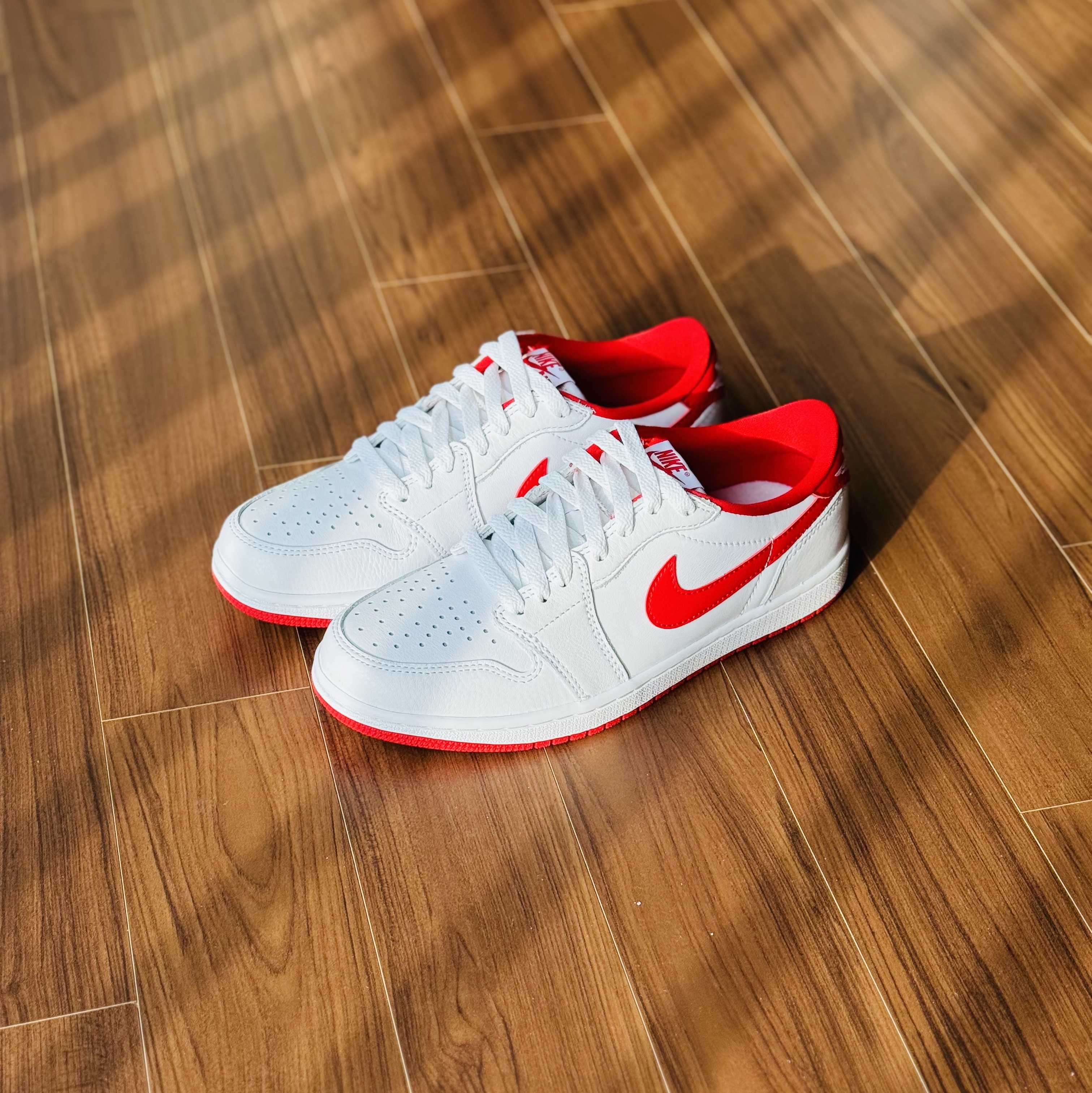 Jordan 1 Retro Low OG University Red 착용 스타일
