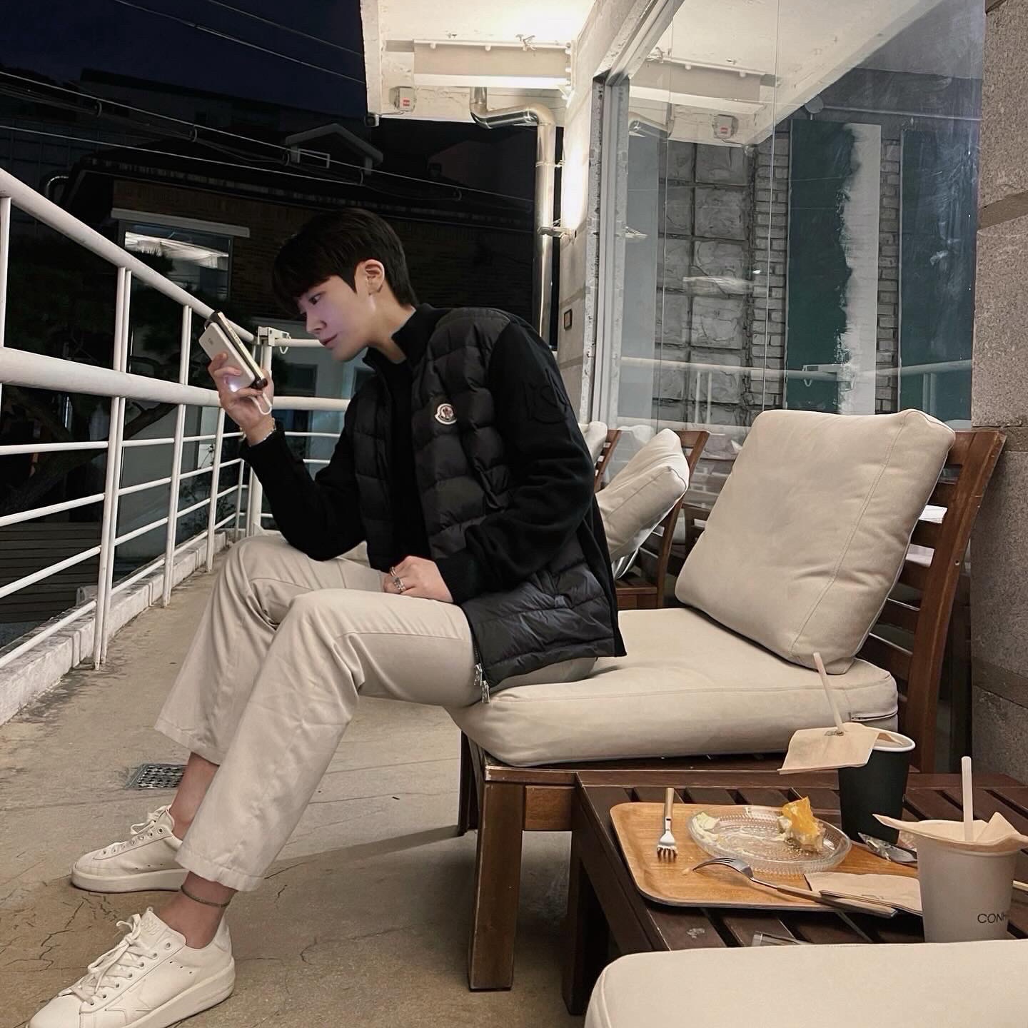 Moncler Padded Wool Cardigan Black - 23SS, Golden Goose Purestar All-White Sneakers 착용 스타일