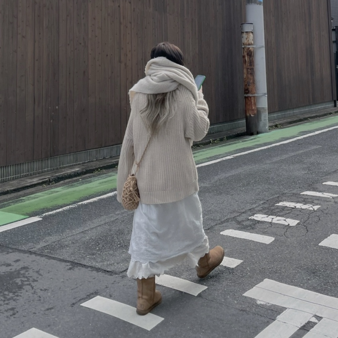 (W) UGG Classic Short II Boots Chestnut 착용 스타일