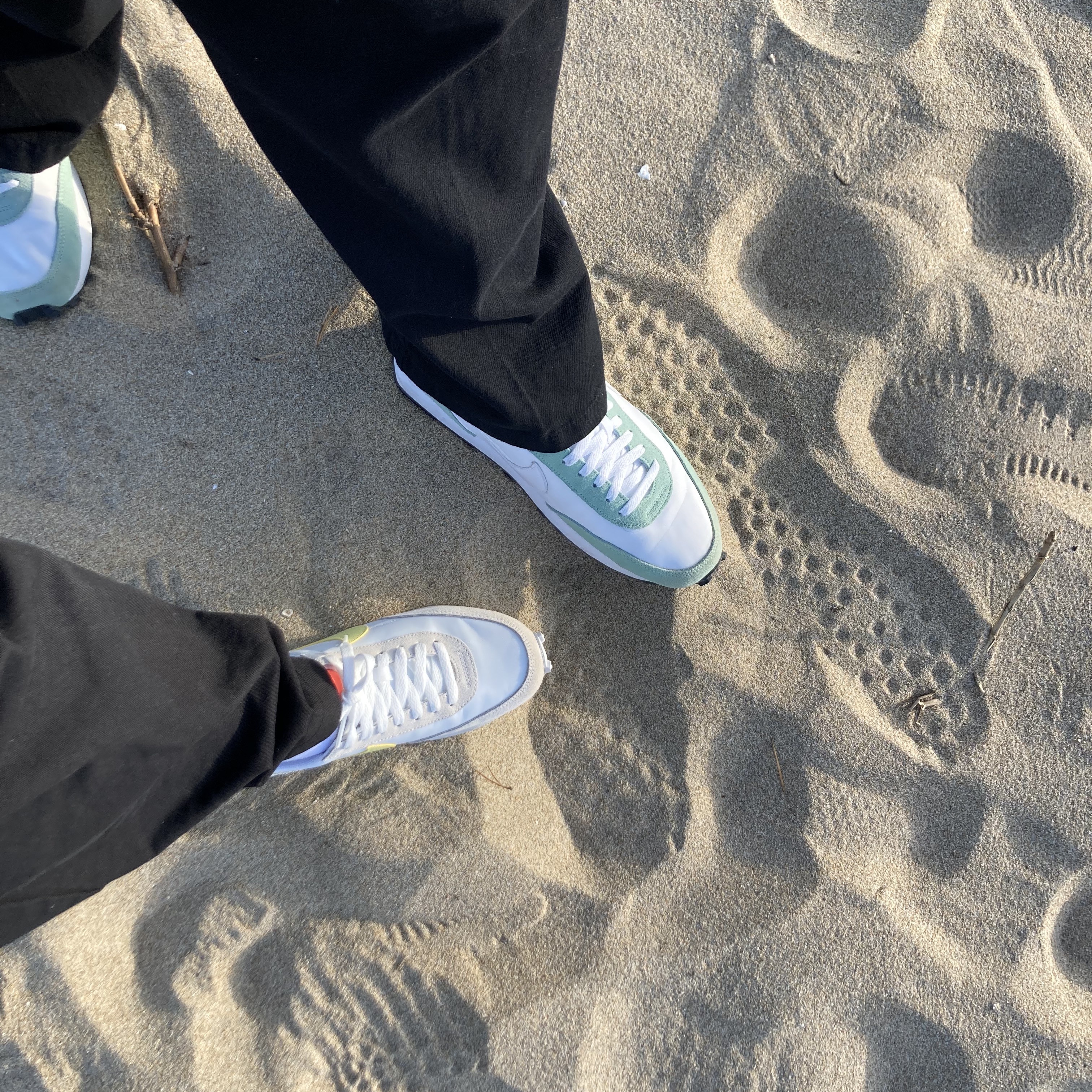 (W) Nike Daybreak Enamel Green 착용 스타일