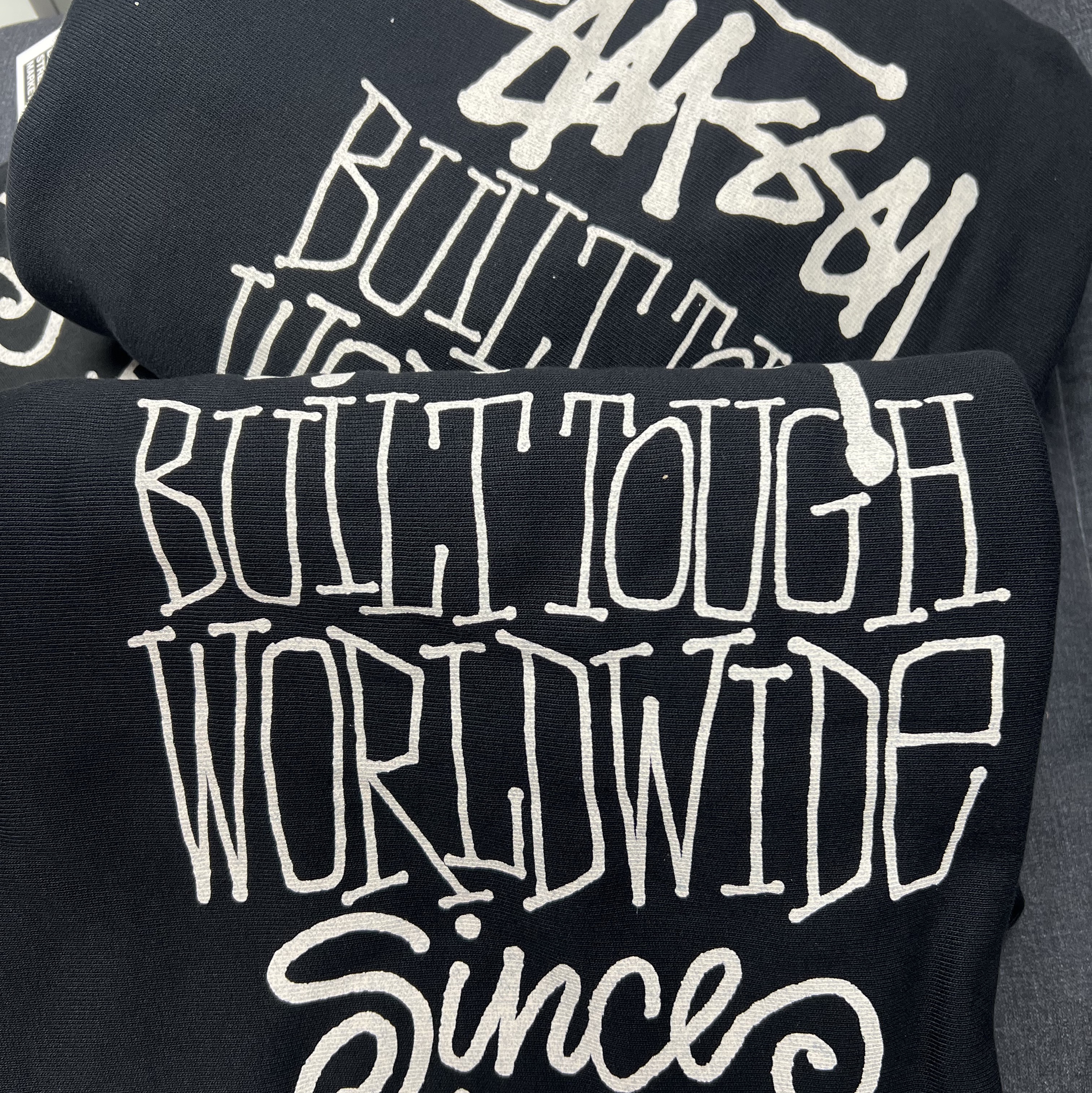 Stussy Built Tough Hoodie Pigment Dyed Black 착용 스타일