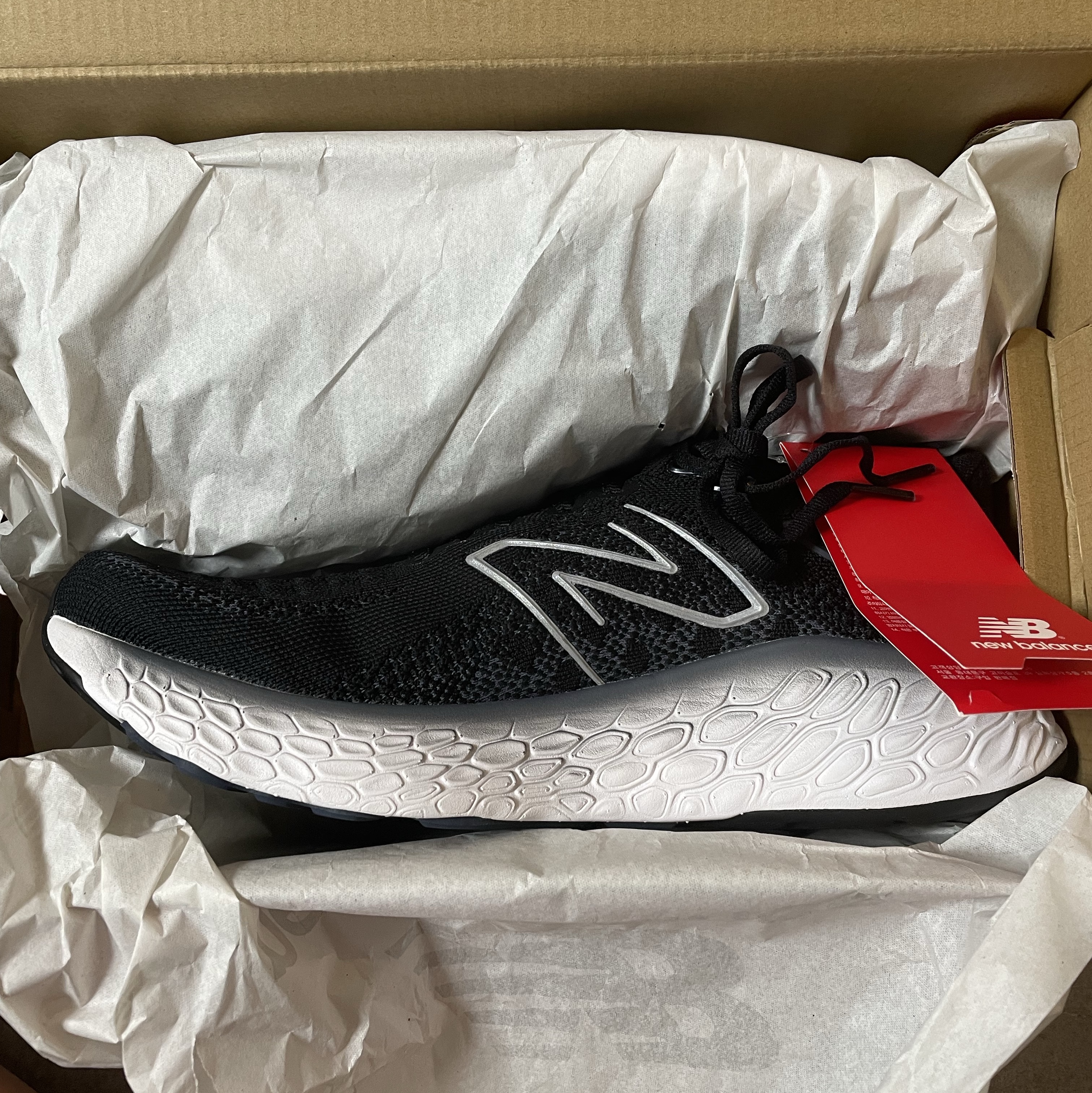 New Balance Fresh Foam X 1080v12 Black - D Standard 착용 스타일